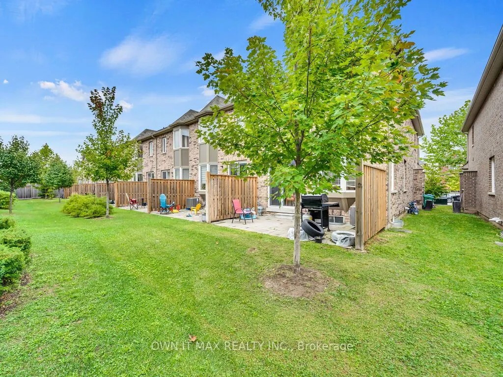 50 EDINBURGH Drive, #52