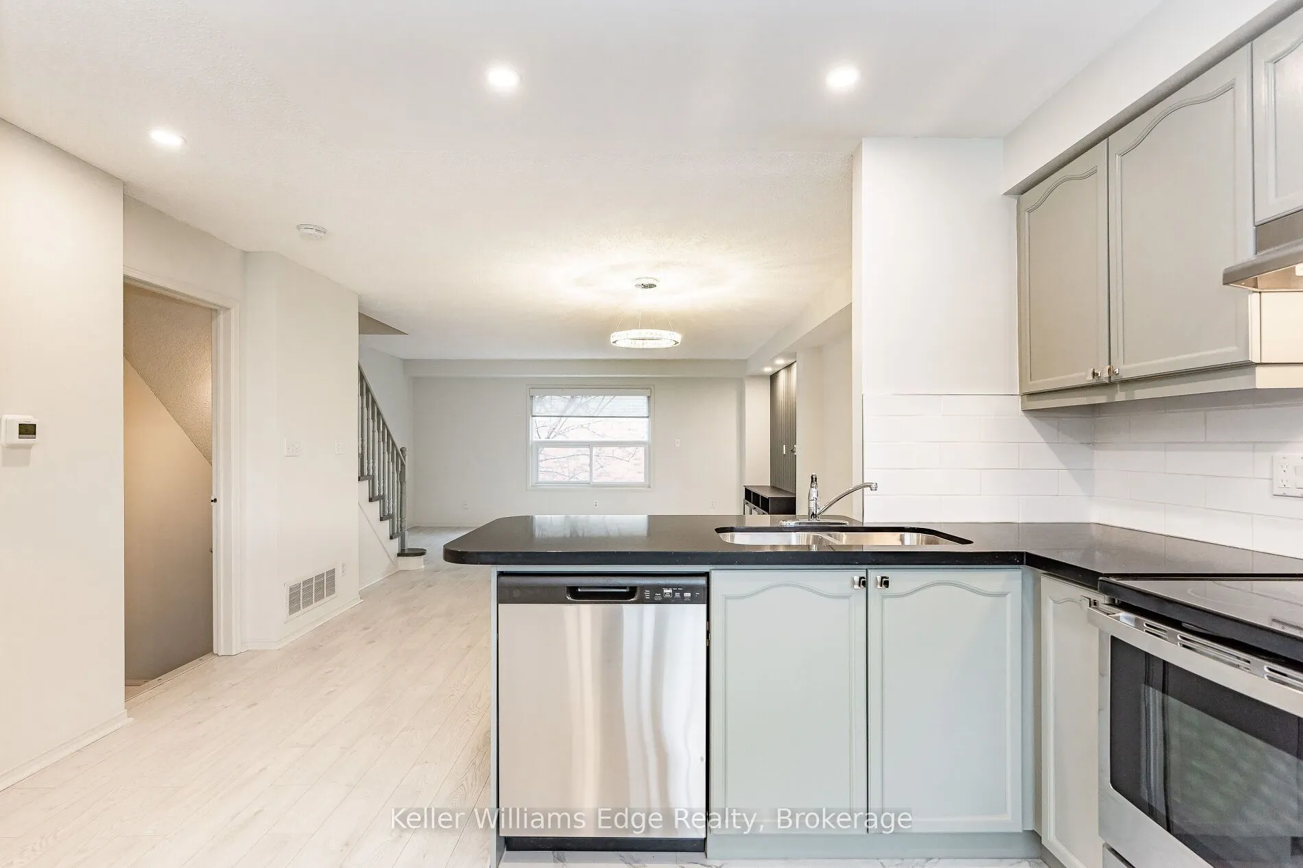 1570 Reeves Gate, #2