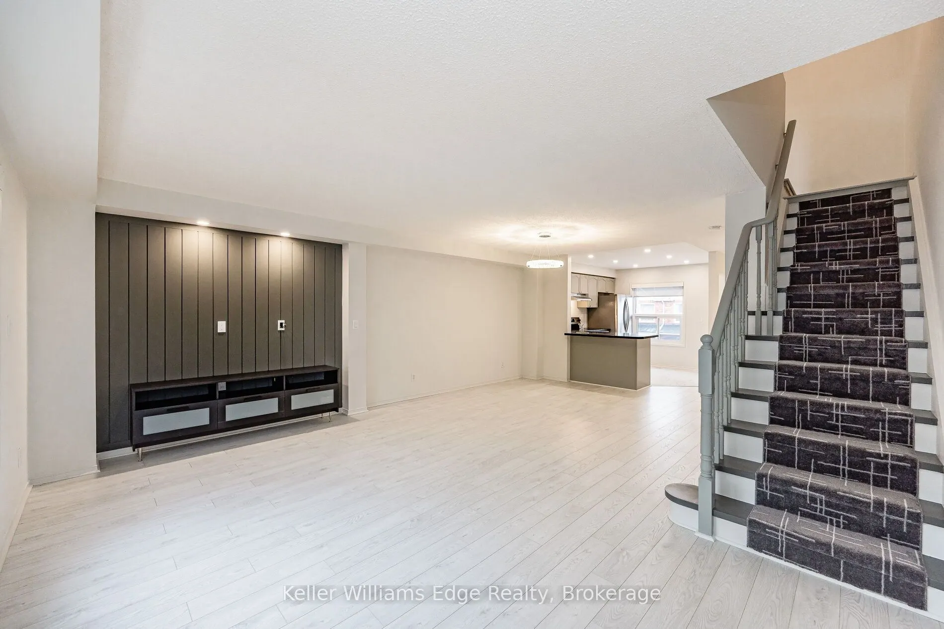 1570 Reeves Gate, #2