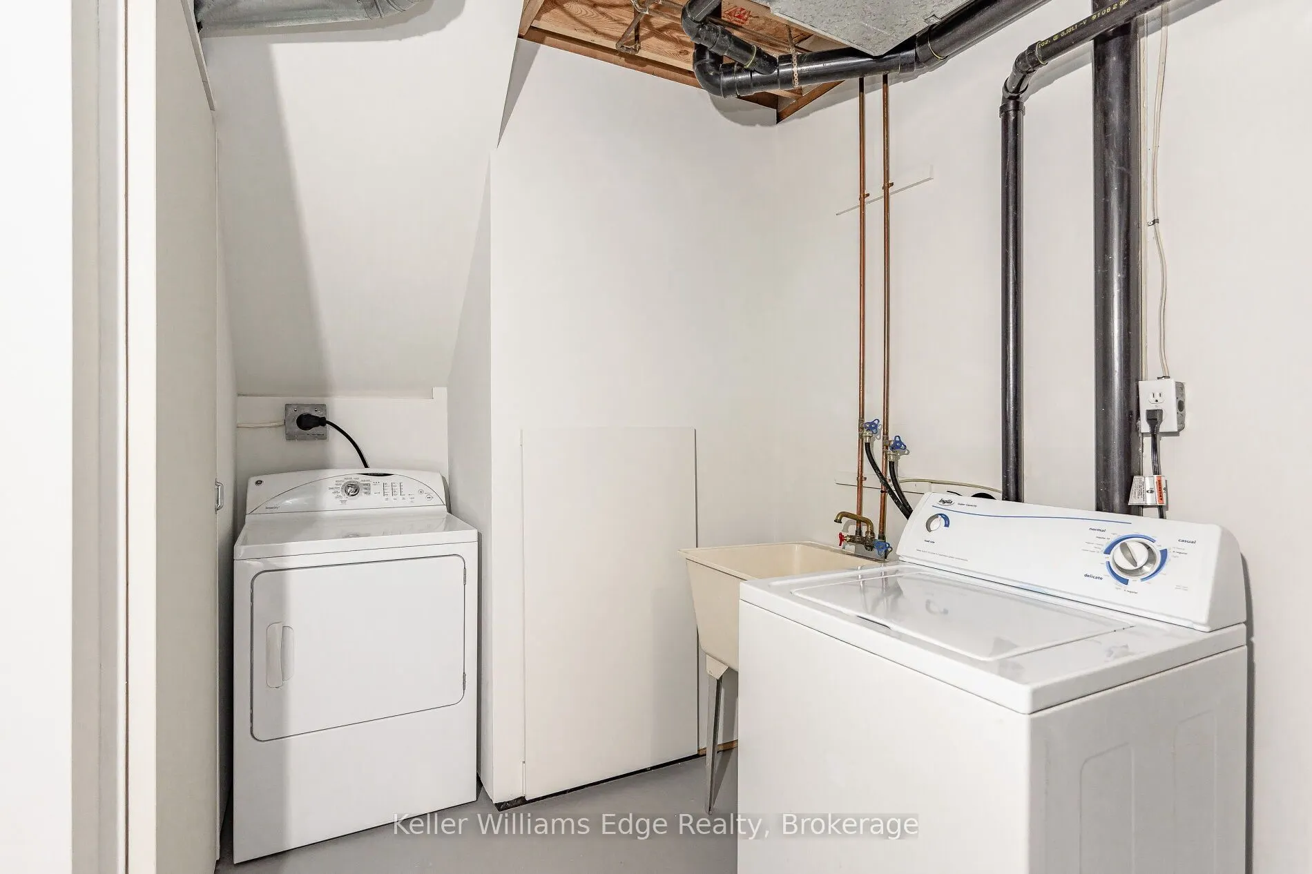 1570 Reeves Gate, #2