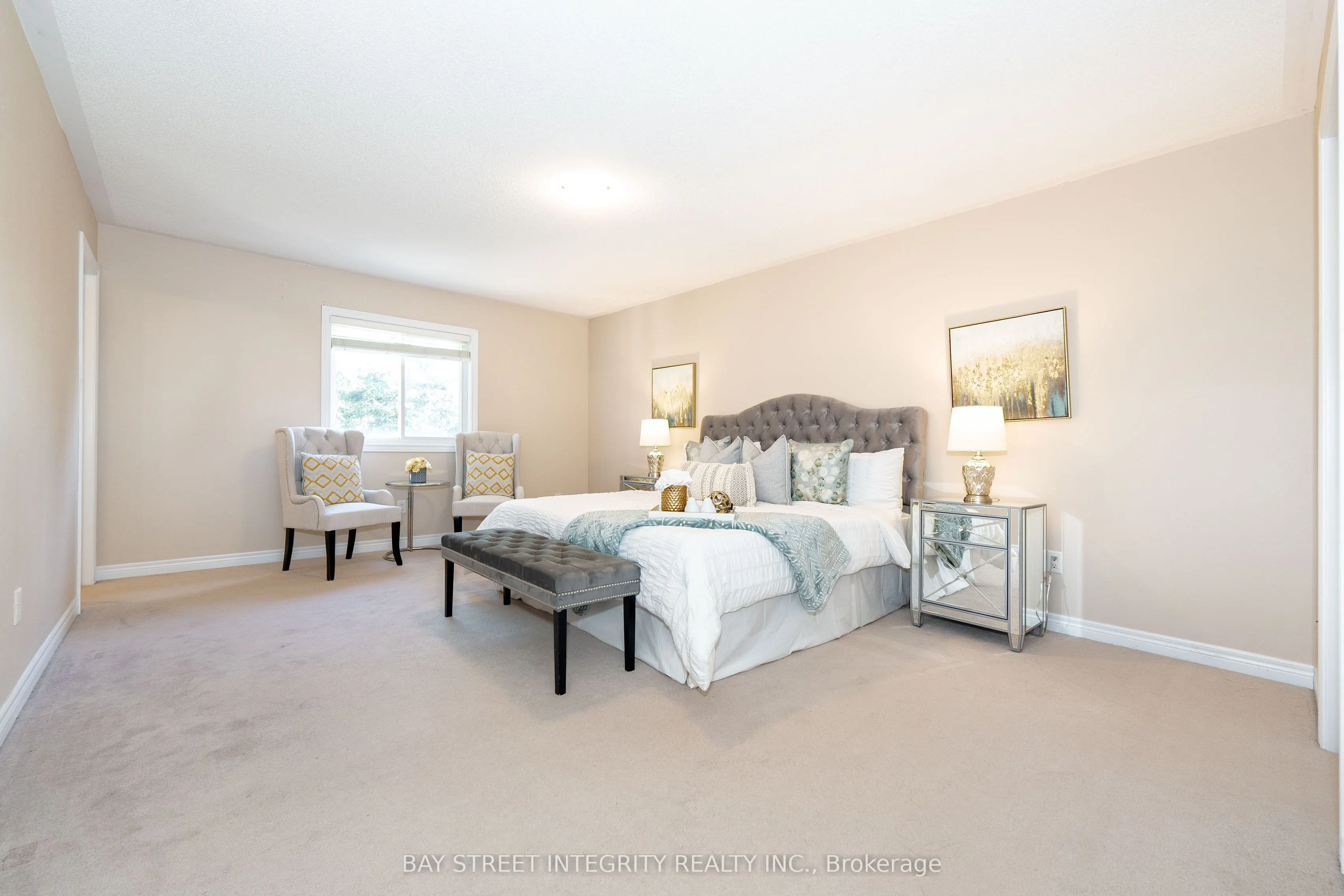 2413 Grand Oak Trail