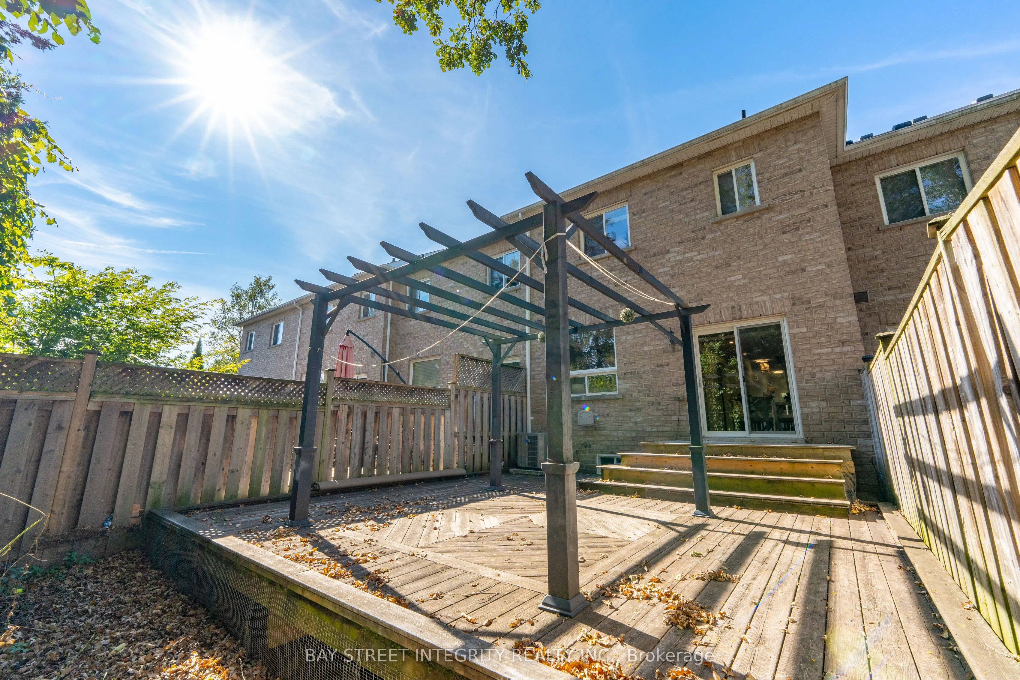 2413 Grand Oak Trail