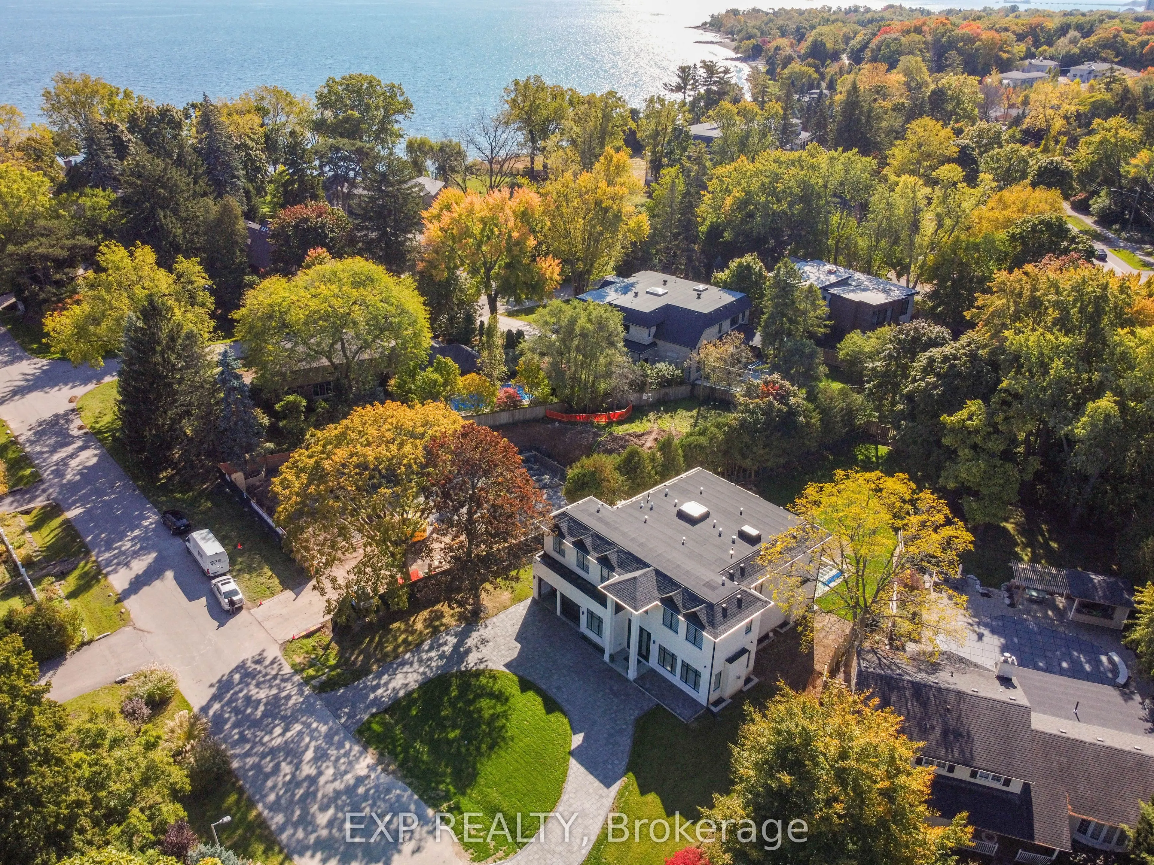 150 WOLFDALE Avenue