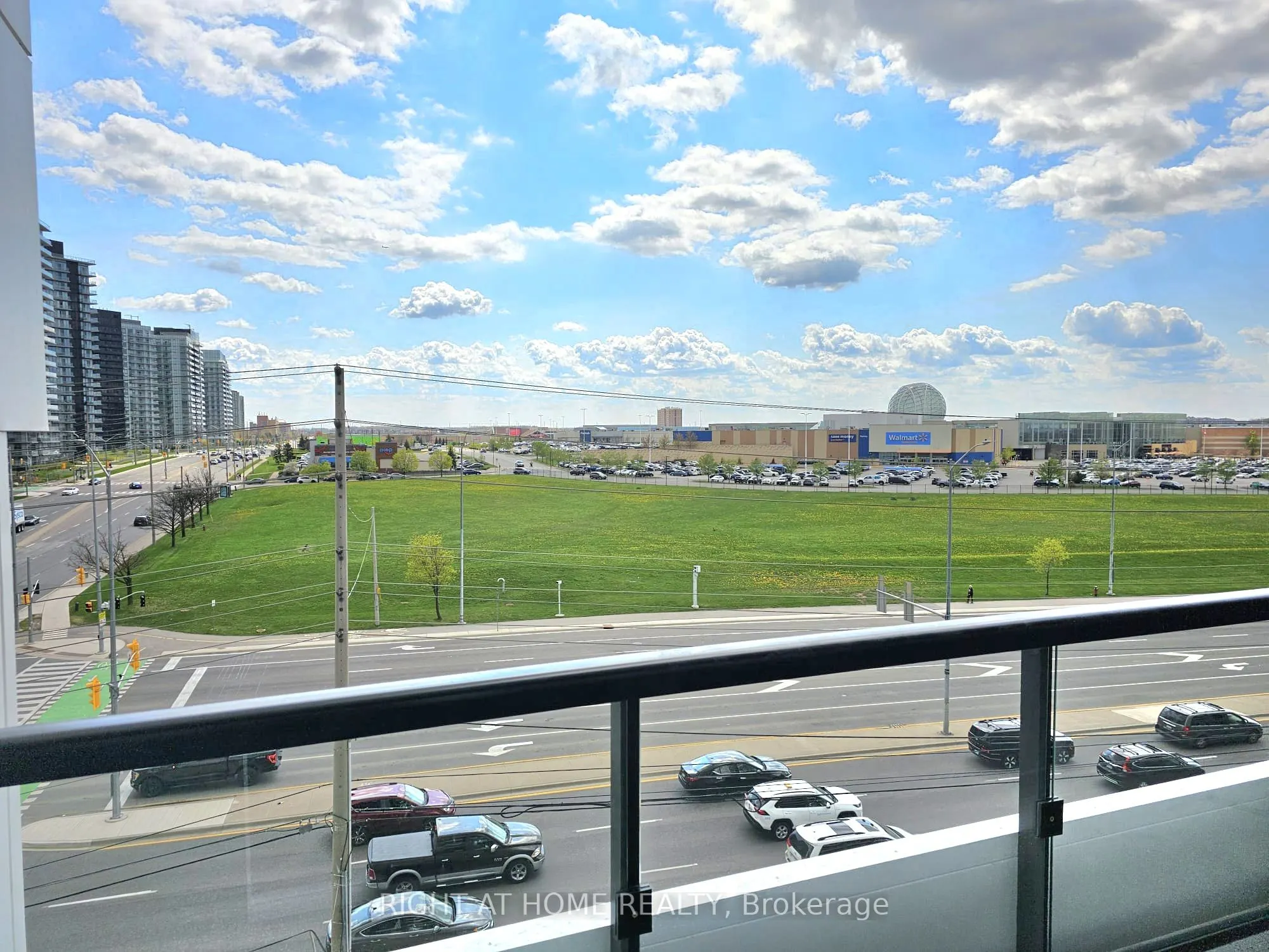 2485 Eglinton Avenue W, #617