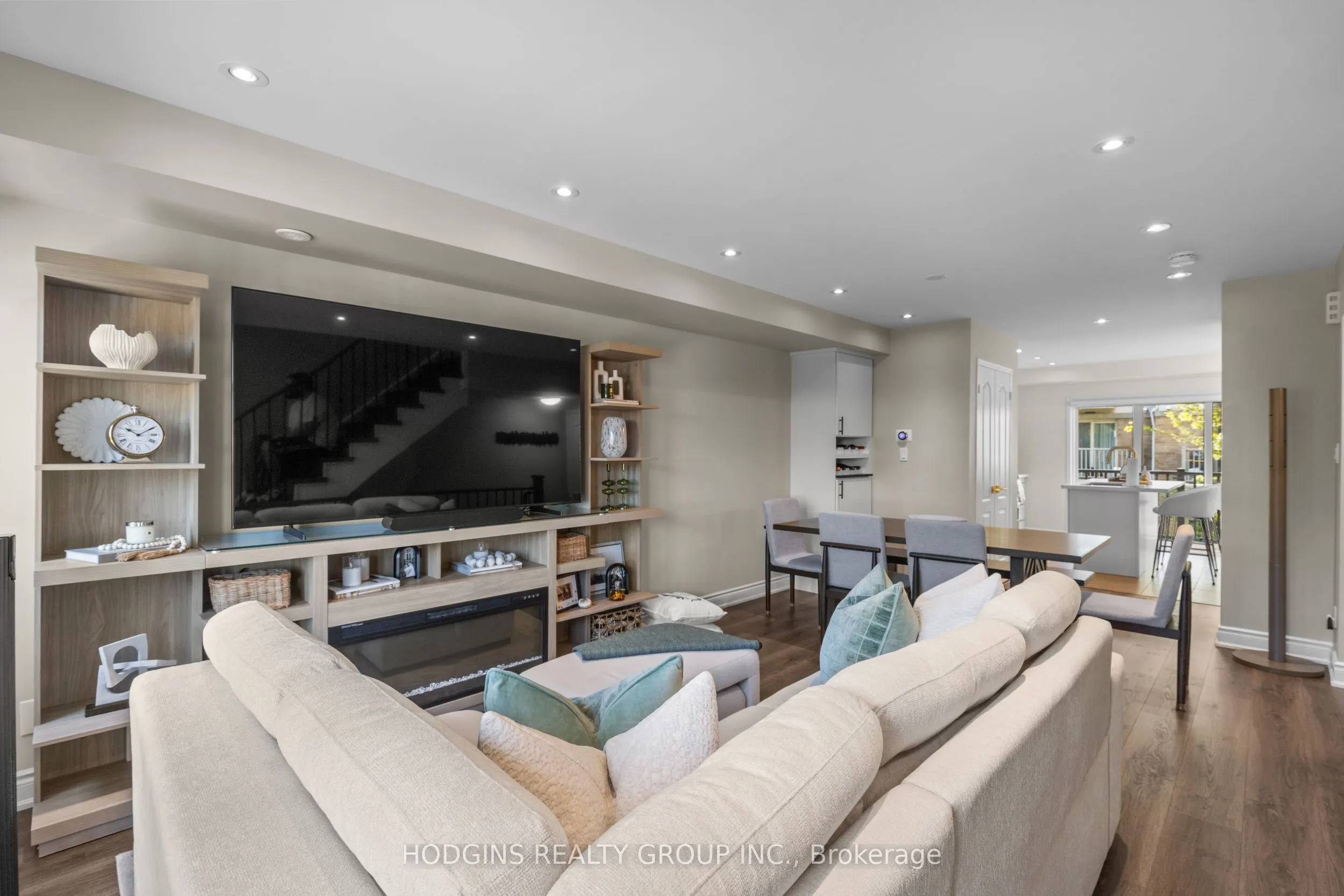 3250 Bentley Drive S, #38