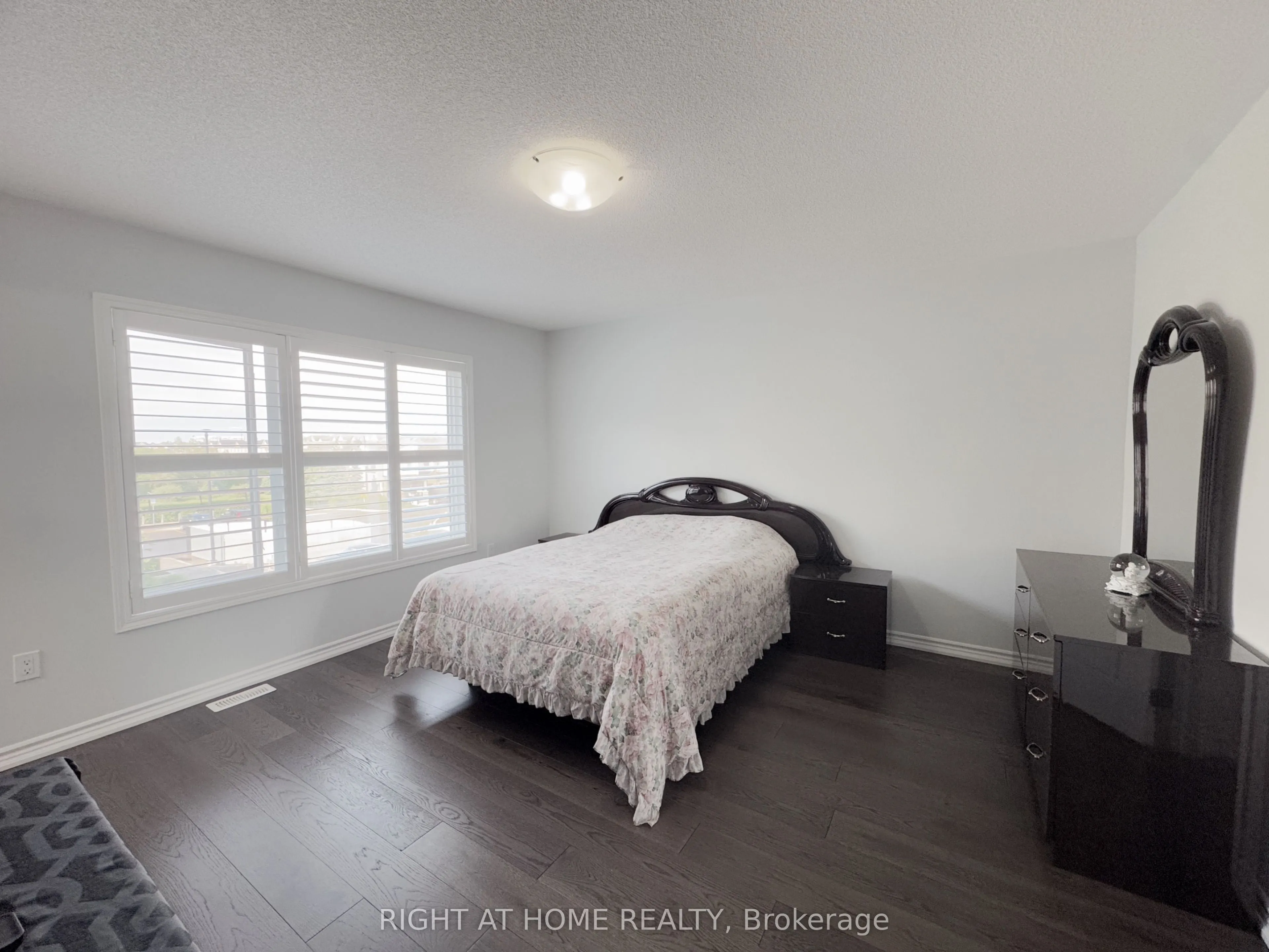 1125 Leger Way, #6