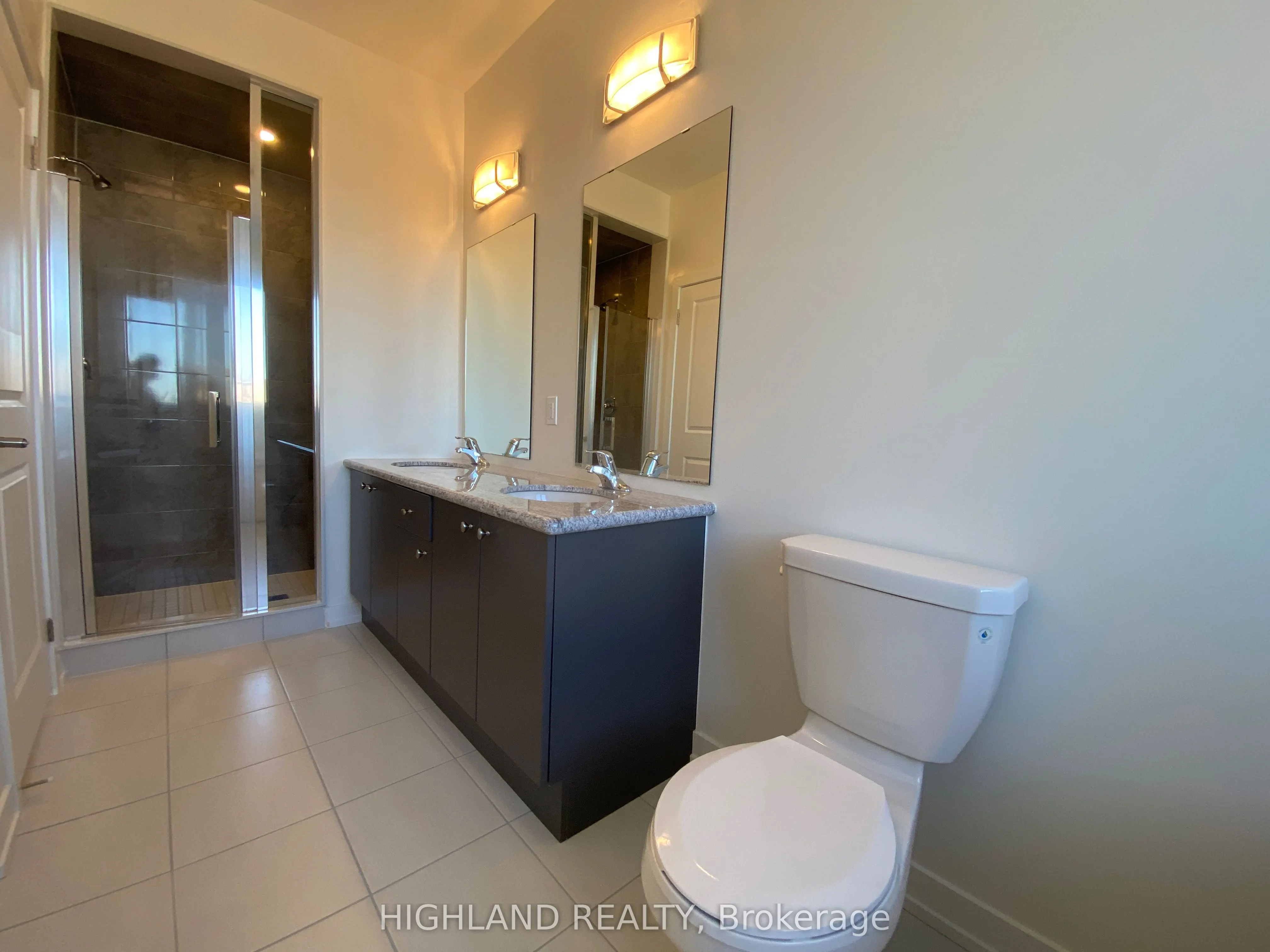 1164 Dartmouth Crescent