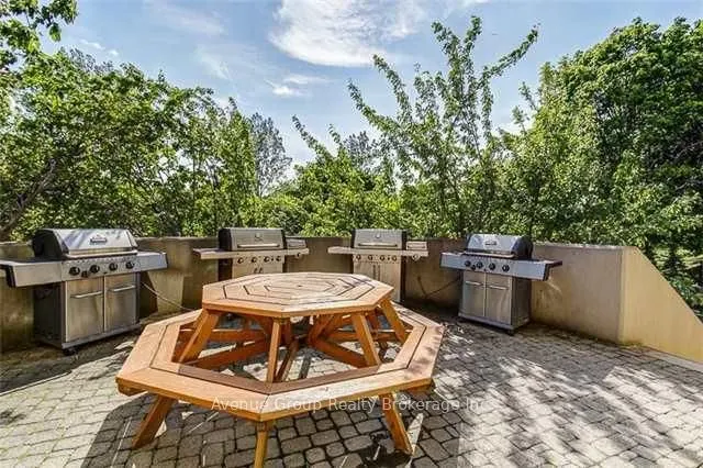 50 Eglinton Avenue W, #1807