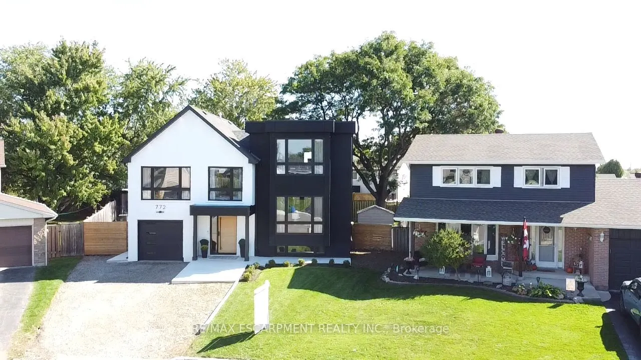 772 Banting Court