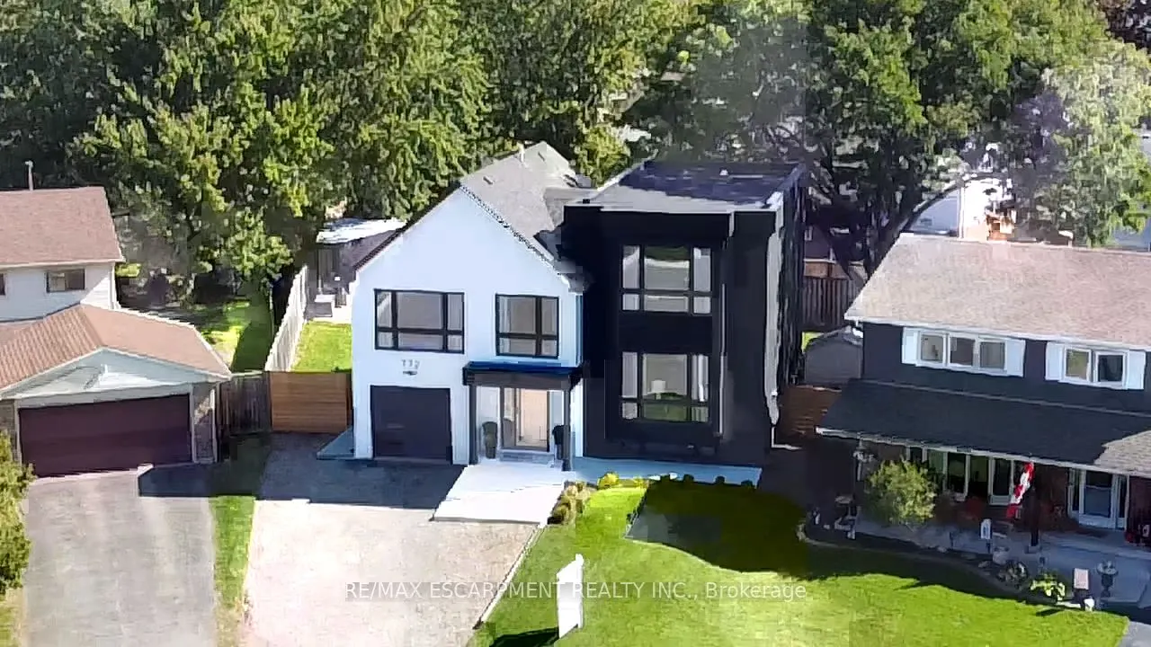 772 Banting Court