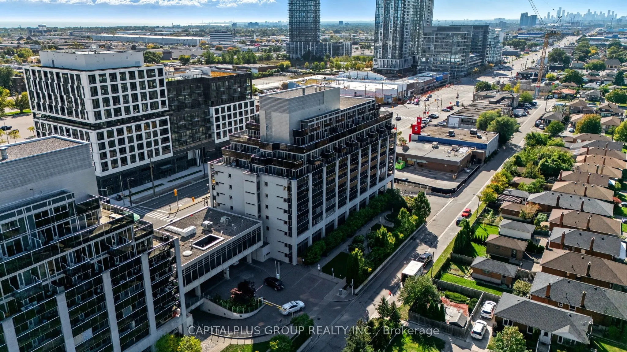 1050 The Queens Way, #416
