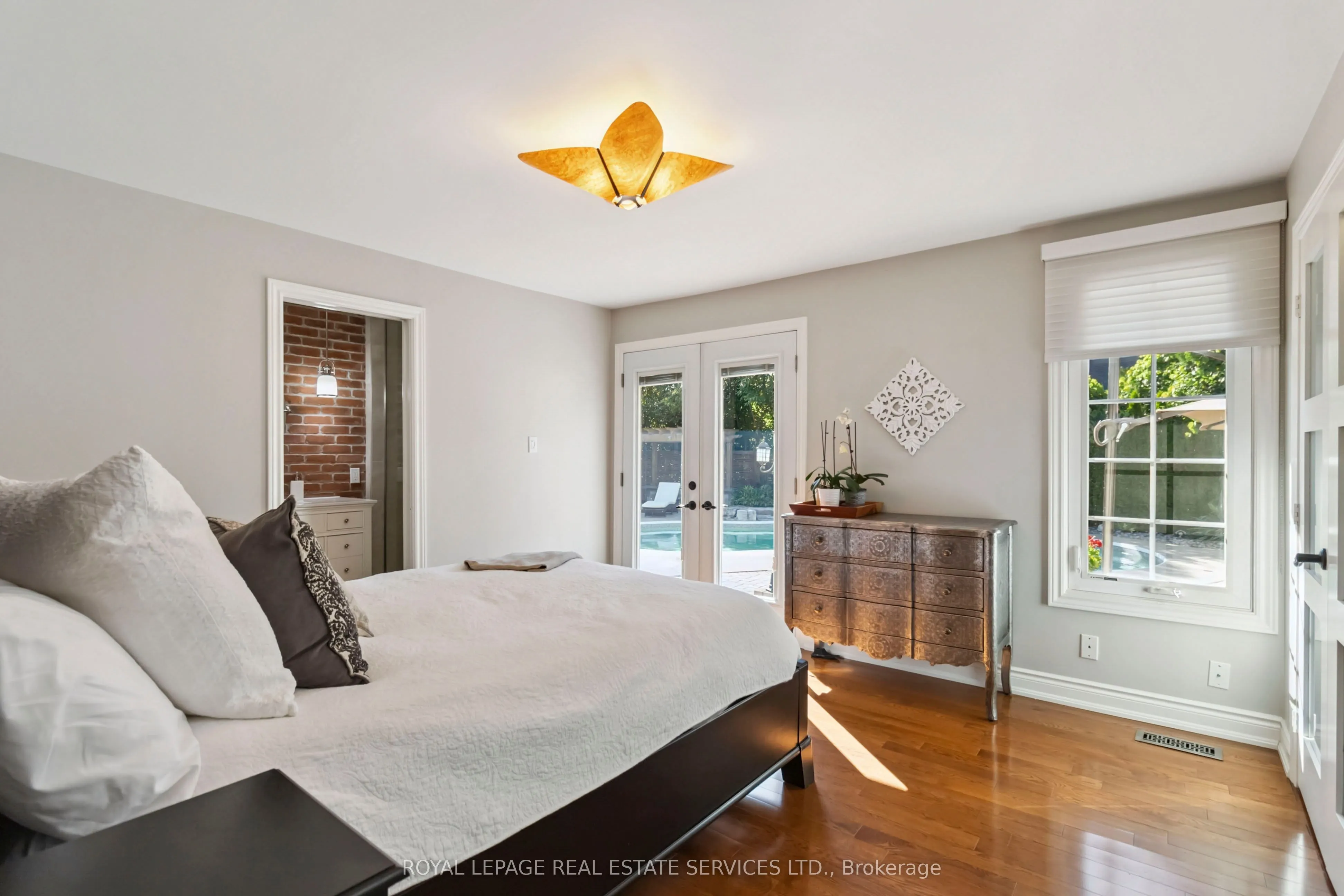 2019 Lakeshore Road W