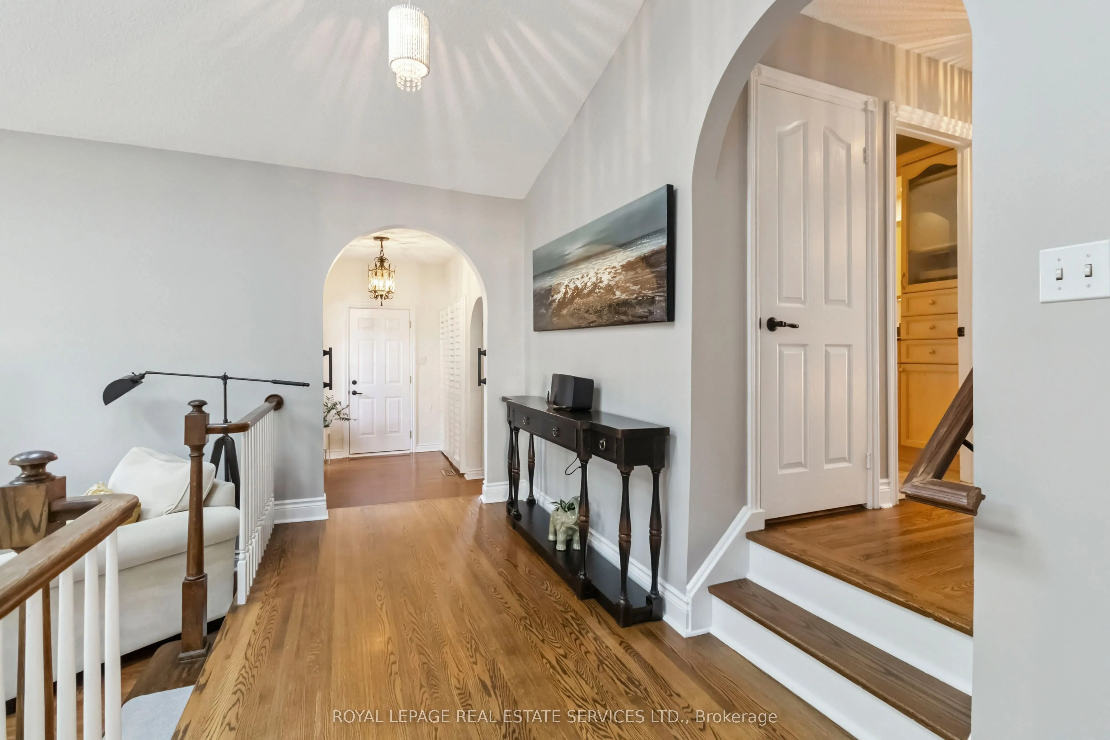2019 Lakeshore Road W