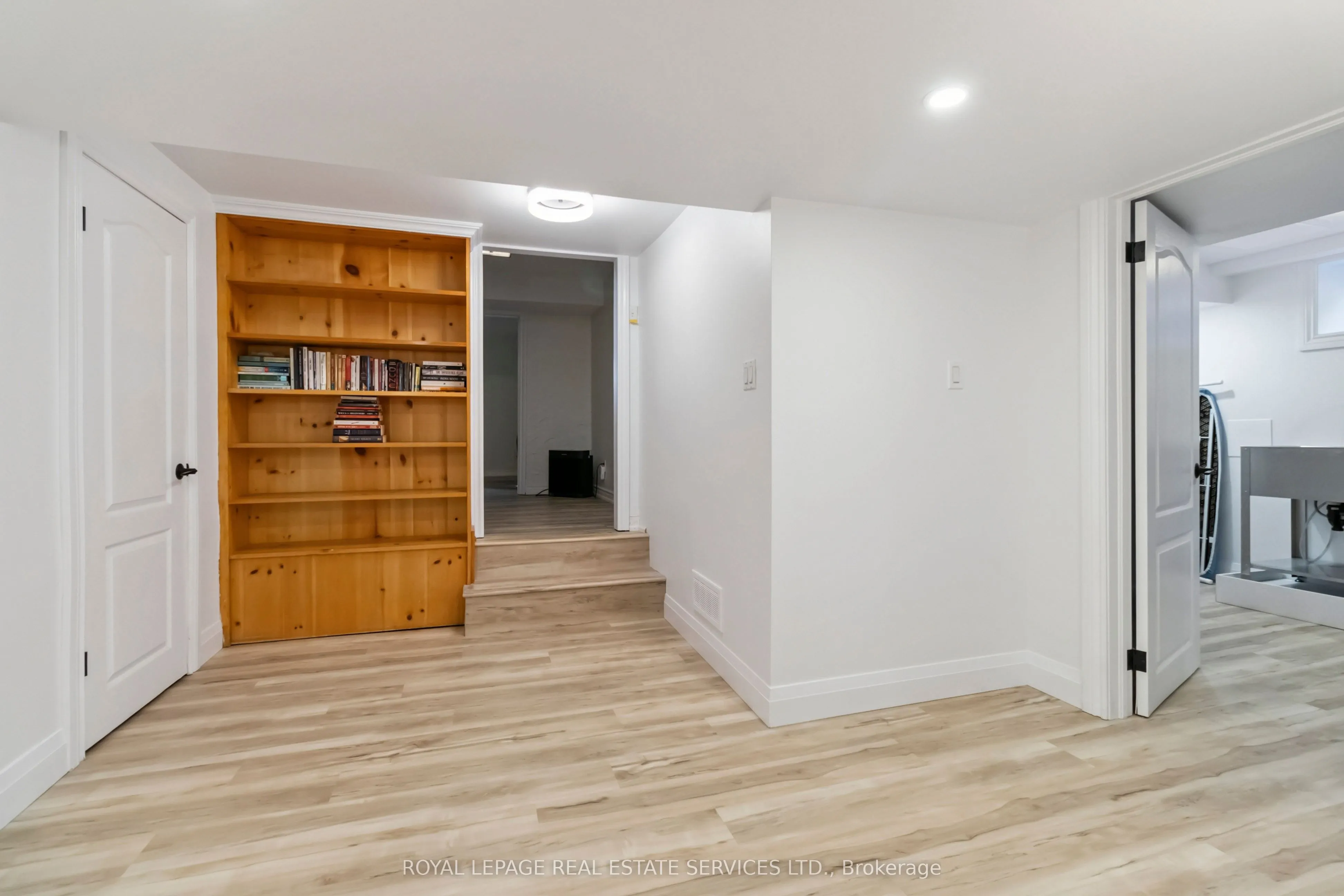 2019 Lakeshore Road W