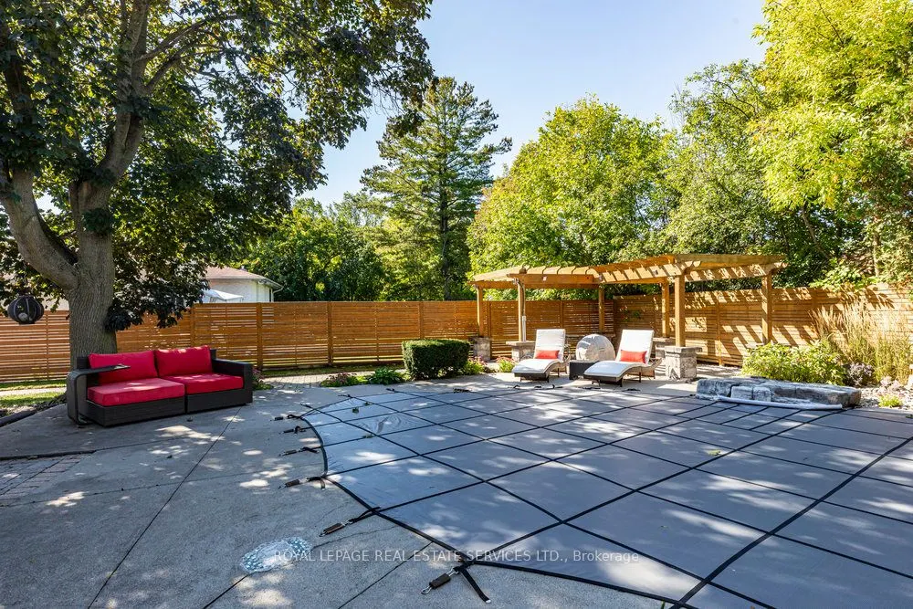 2019 Lakeshore Road W
