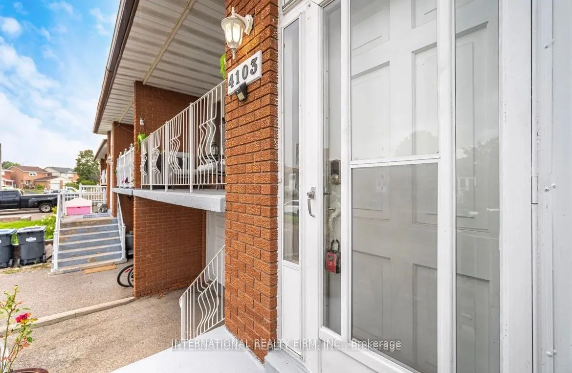 4103 Clevedon Drive