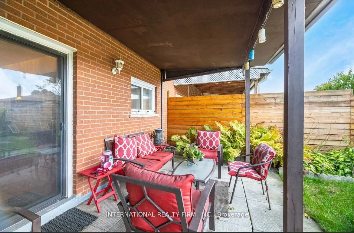 4103 Clevedon Drive