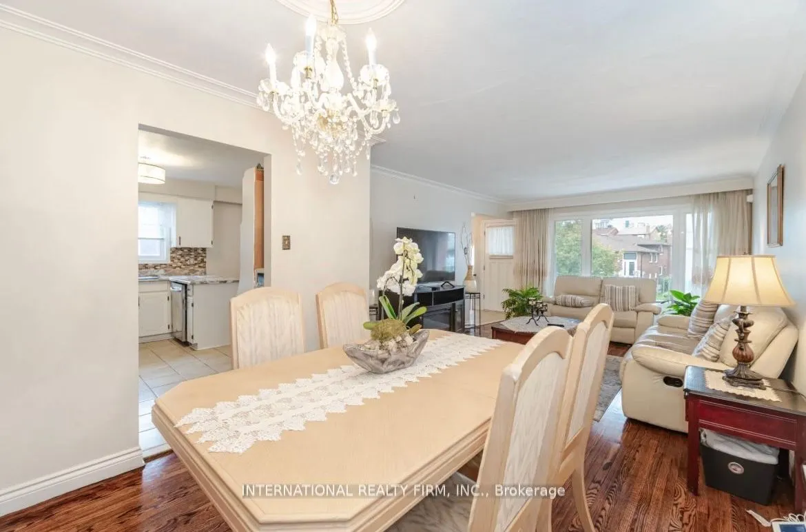 4103 Clevedon Drive