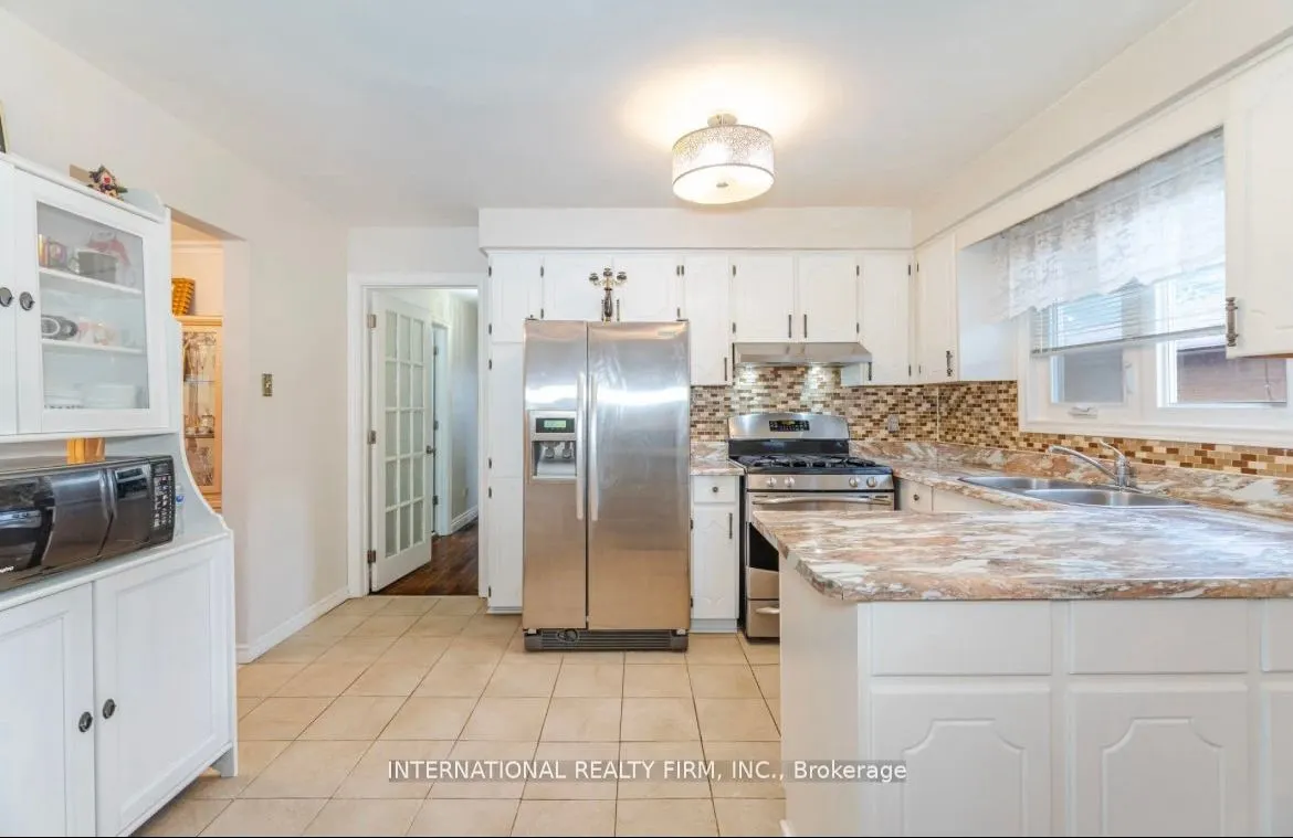 4103 Clevedon Drive