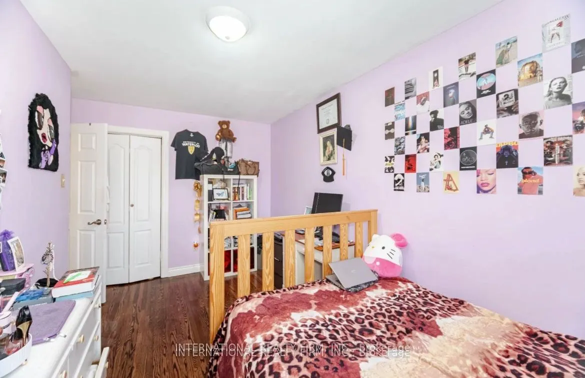 4103 Clevedon Drive