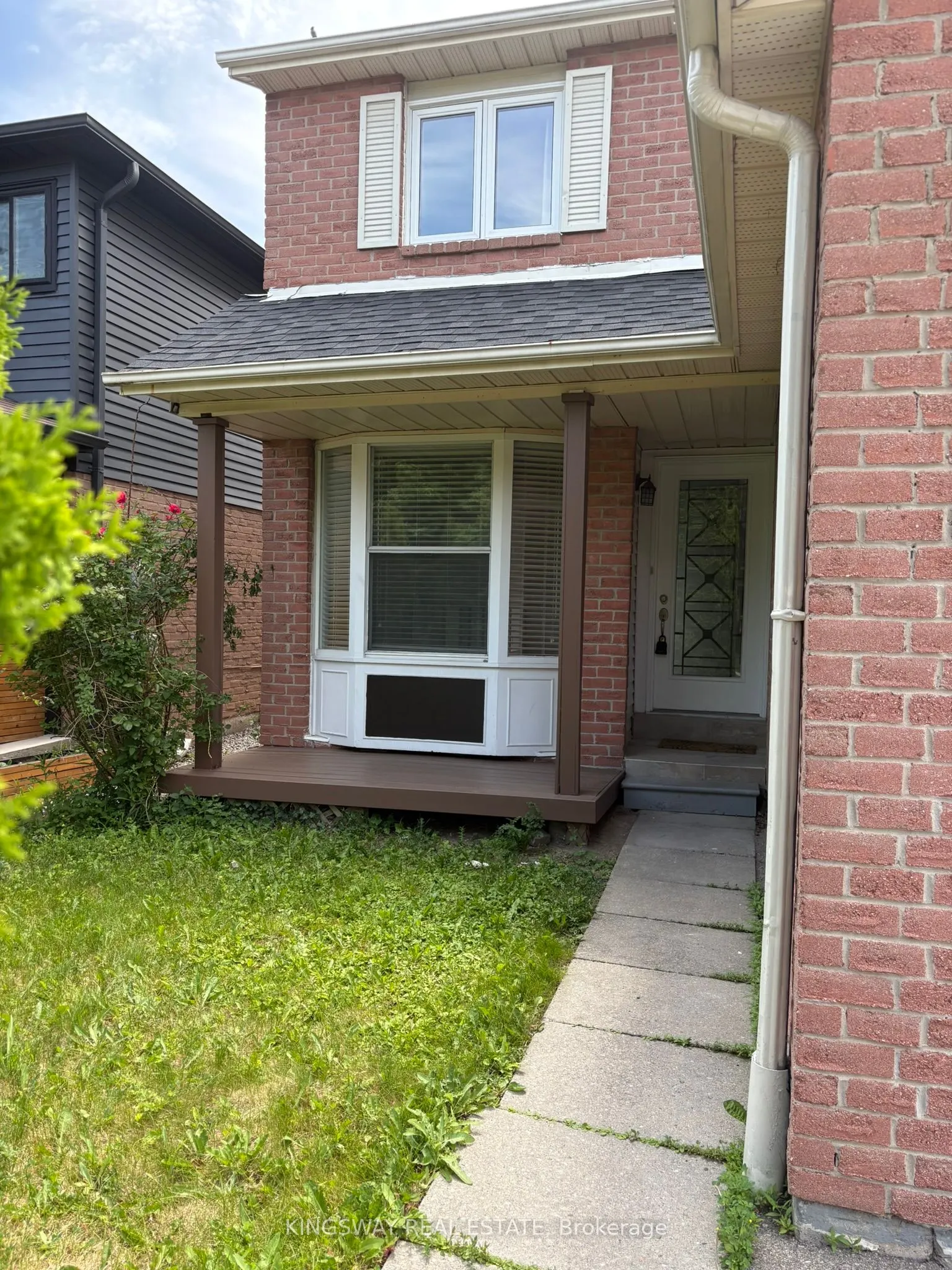 3255 Anderson Crescent