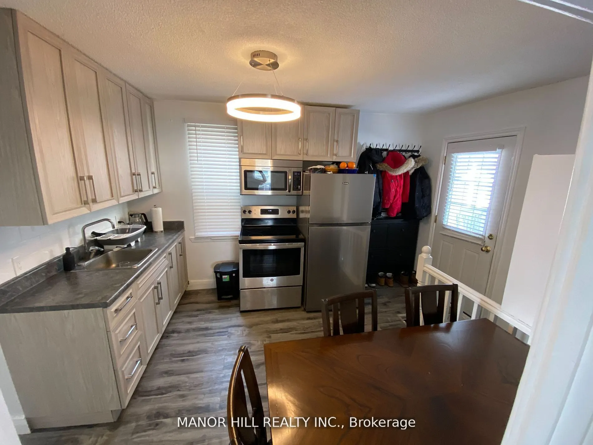 929 Lakeshore Road E, ##2
