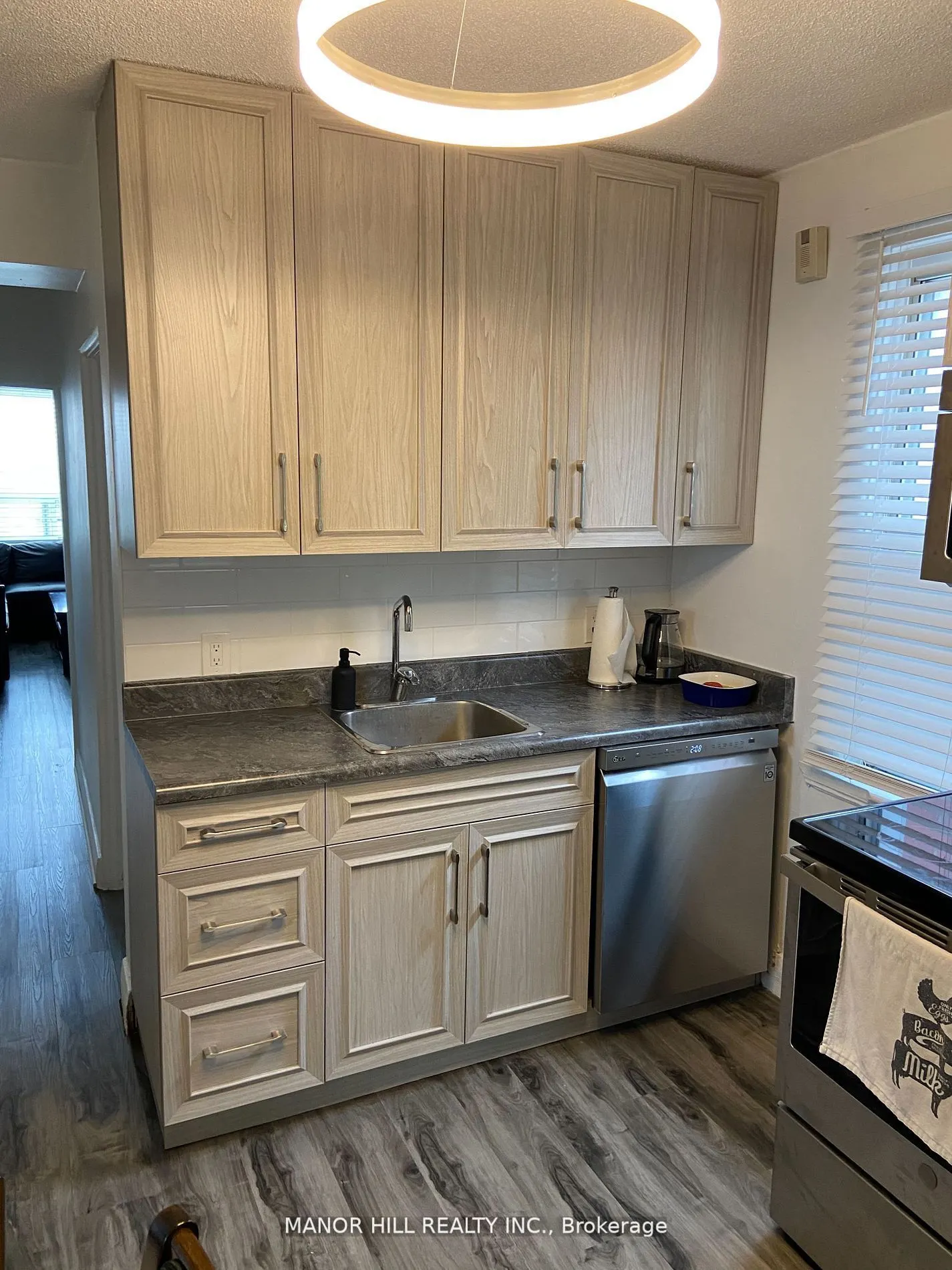929 Lakeshore Road E, ##2