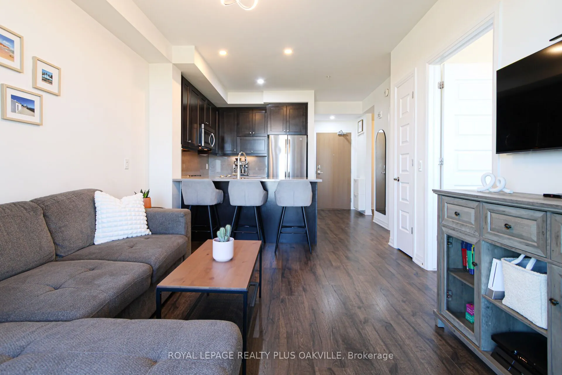 1105 Leger Way, #526