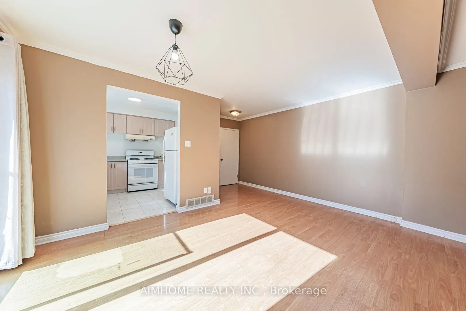2583 lundigan Drive