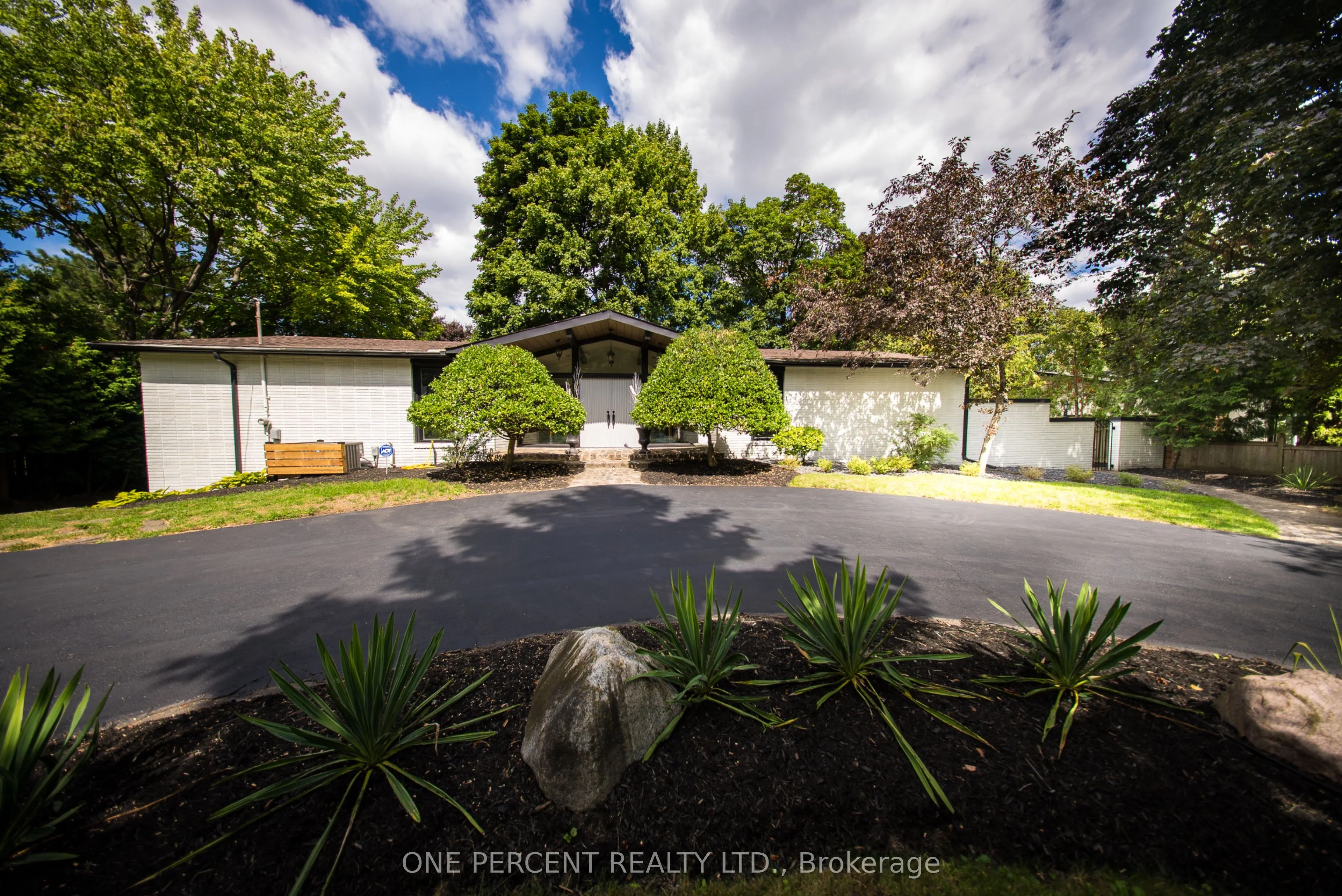 625 Sir Richards Road