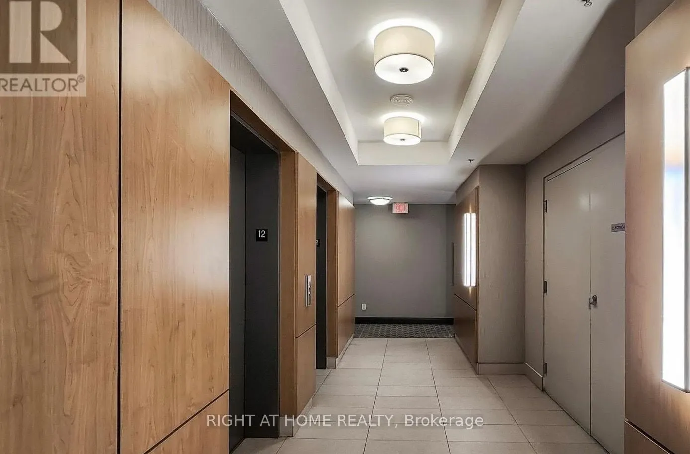 840 Queens Plate Drive, #1402
