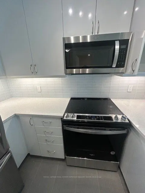 38 Annie Craig Drive, #303