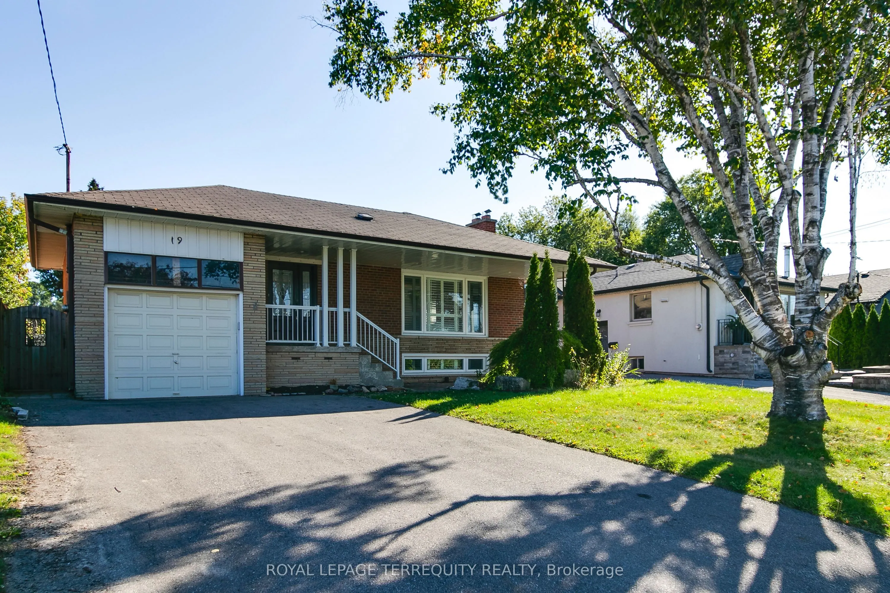 19 Wall Avenue