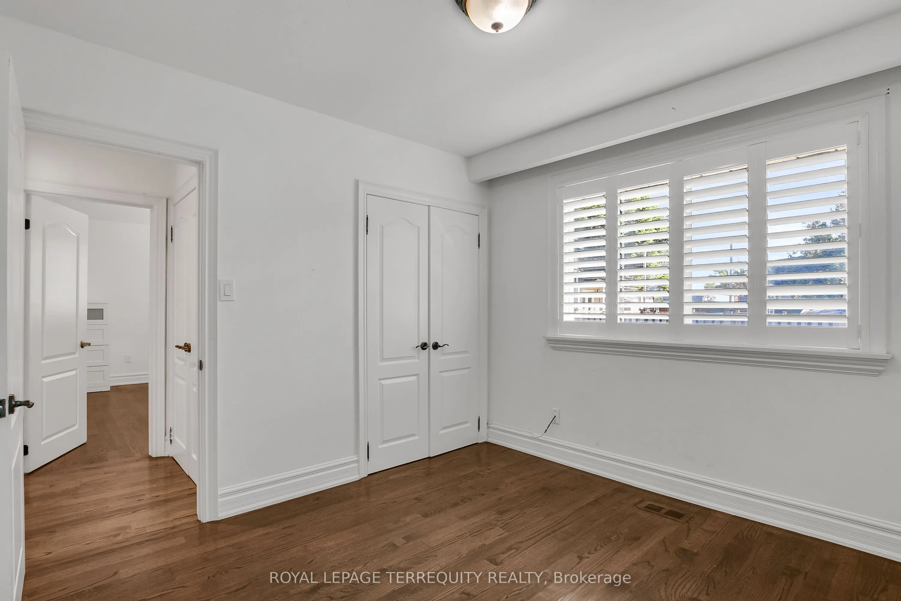 19 Wall Avenue