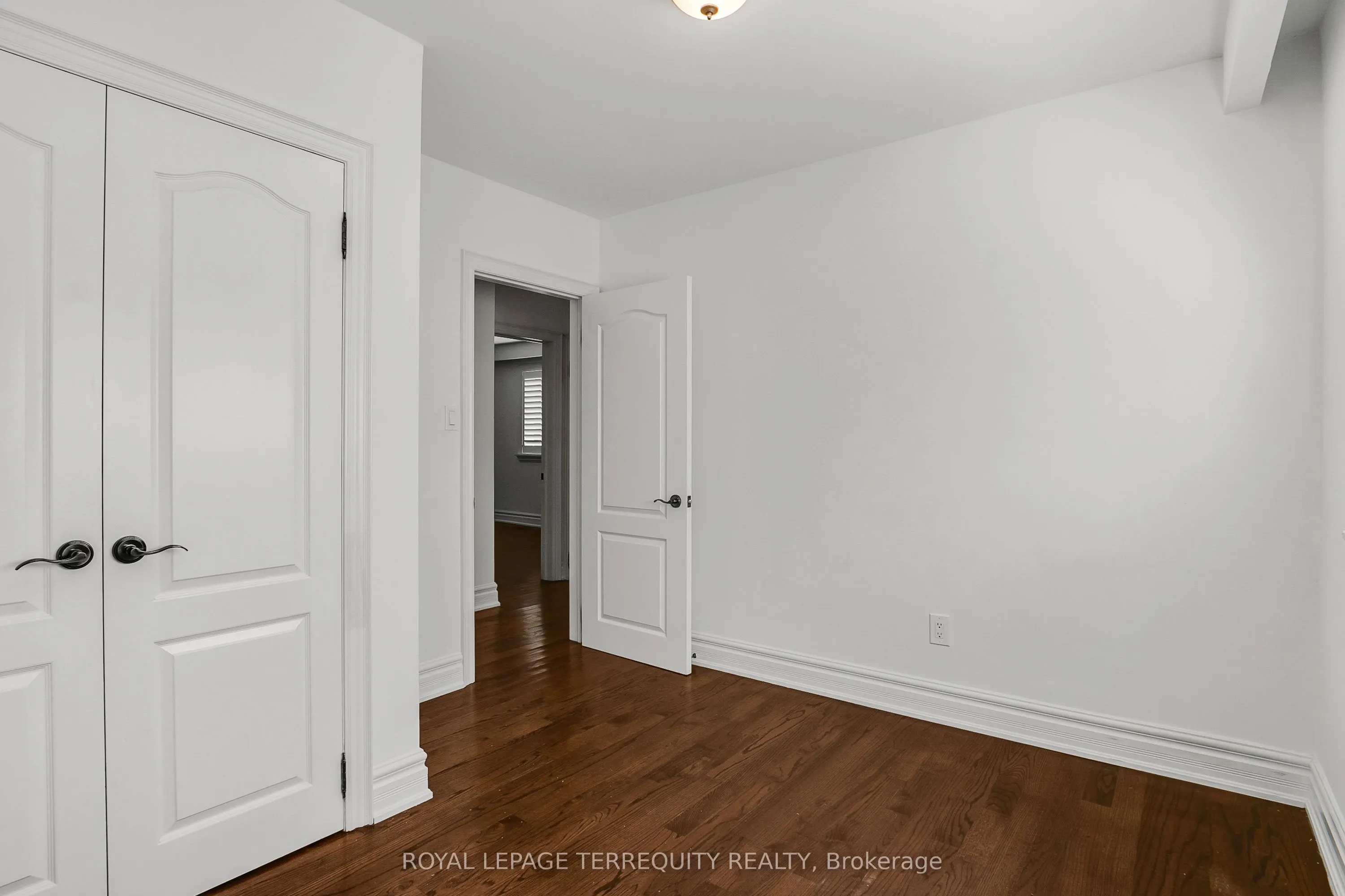 19 Wall Avenue
