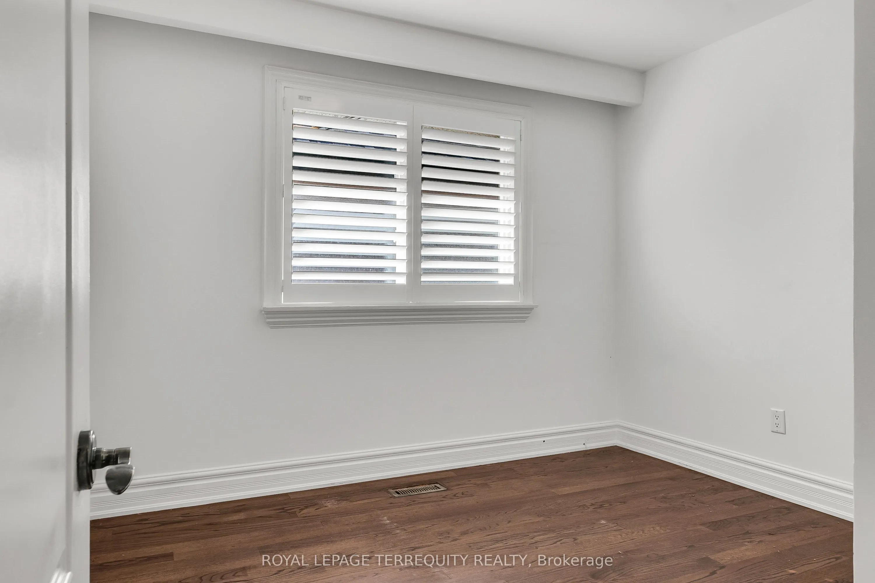 19 Wall Avenue
