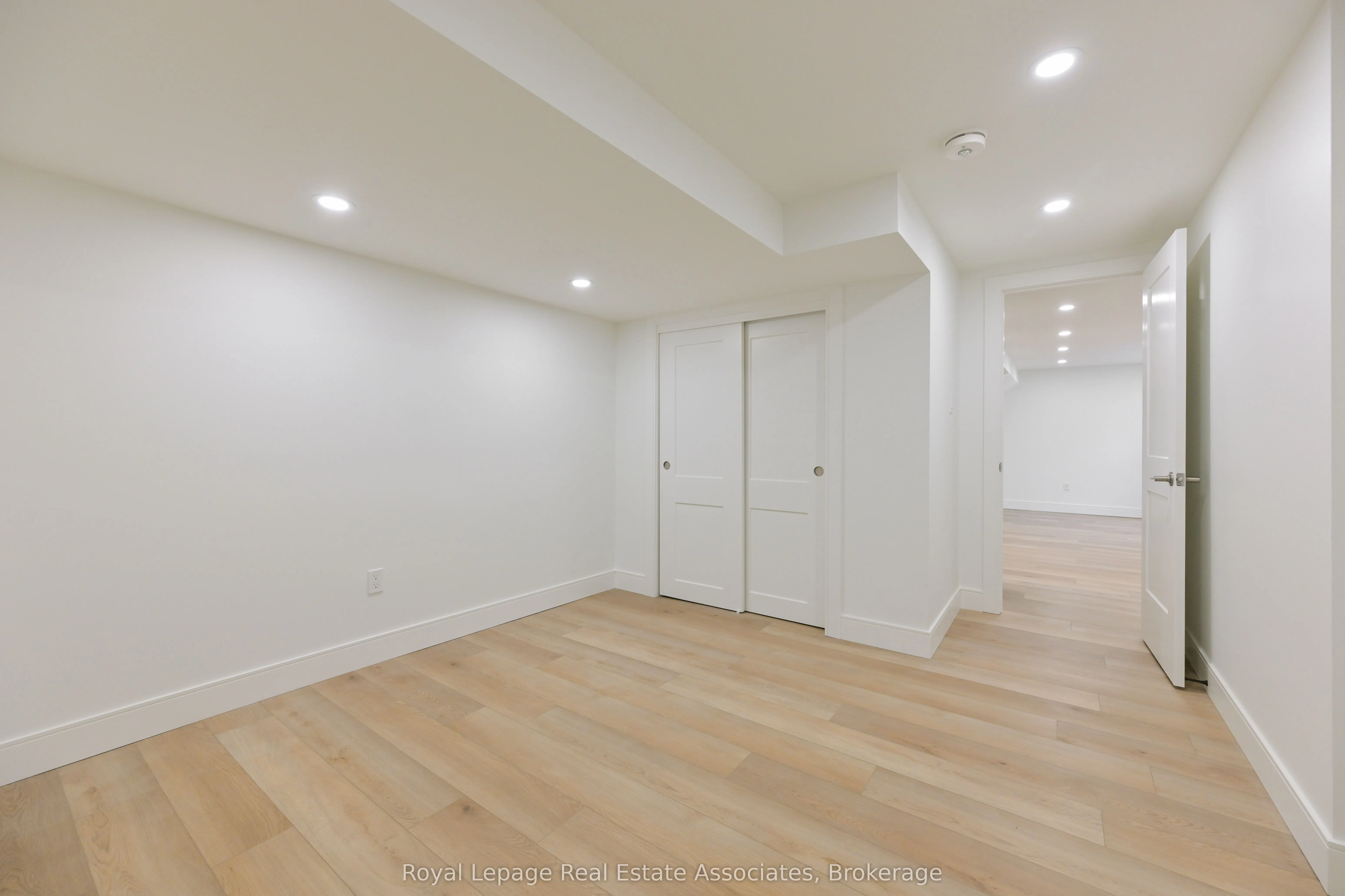 8 Mcnally Street