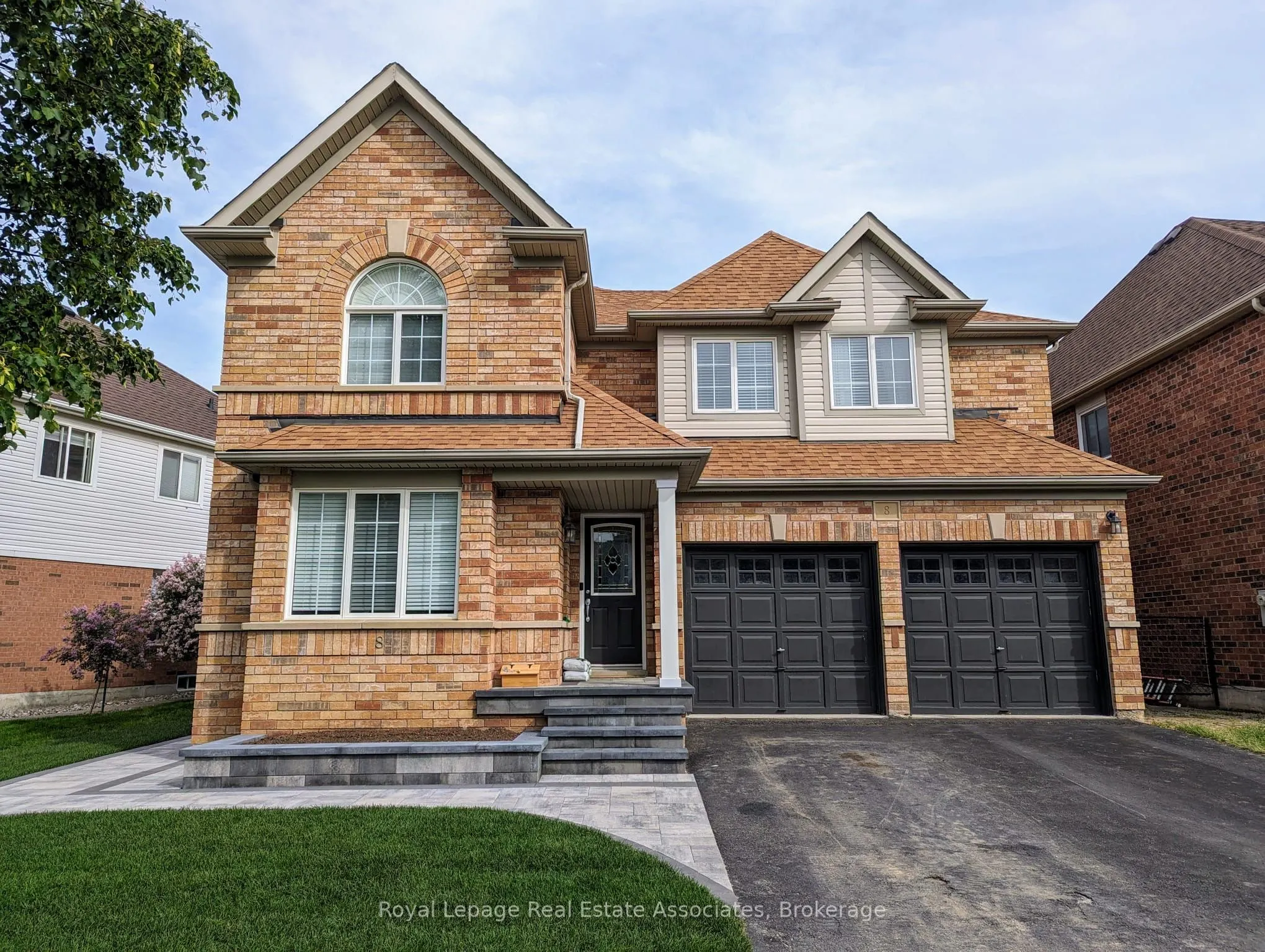 8 Mcnally Street