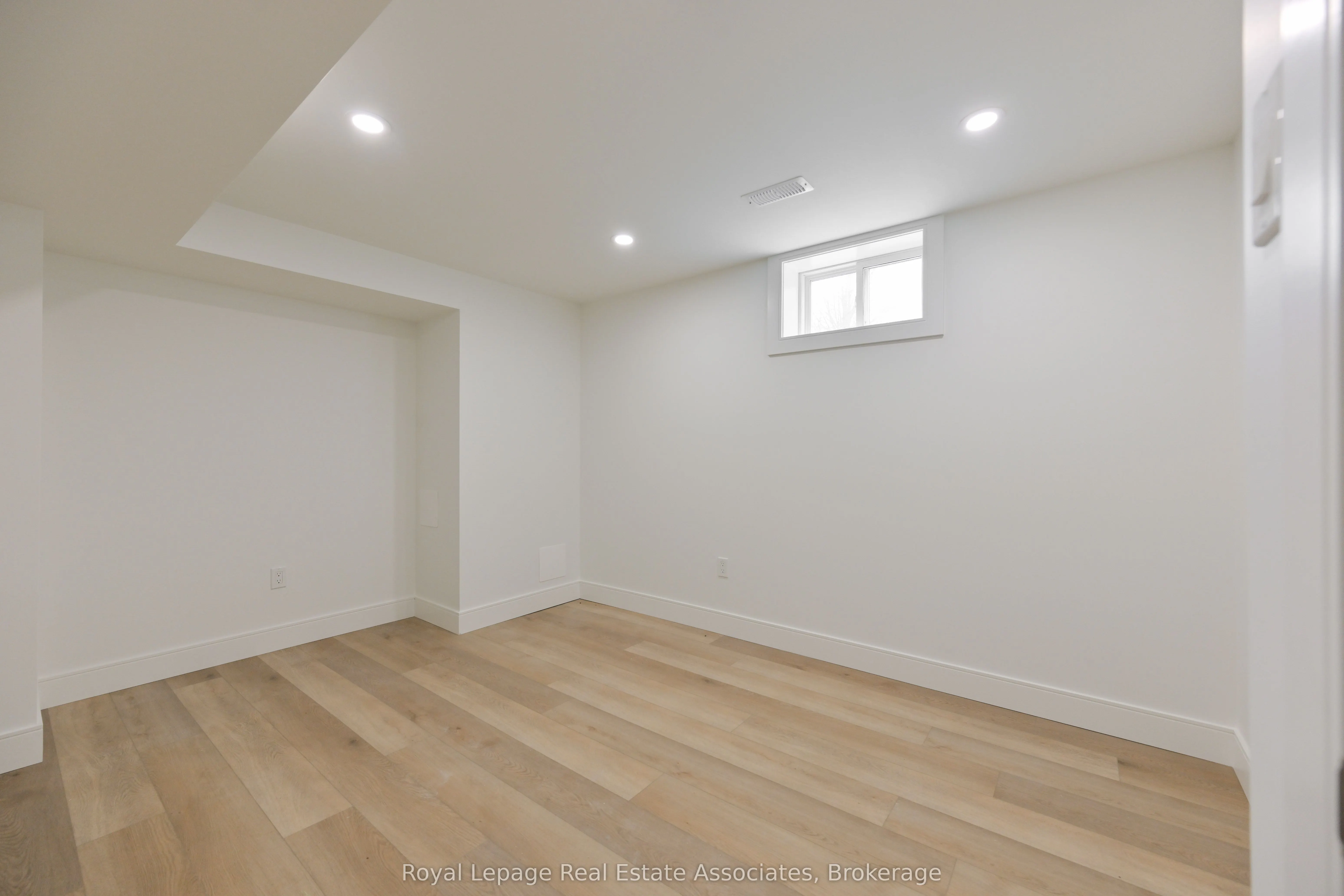 8 Mcnally Street