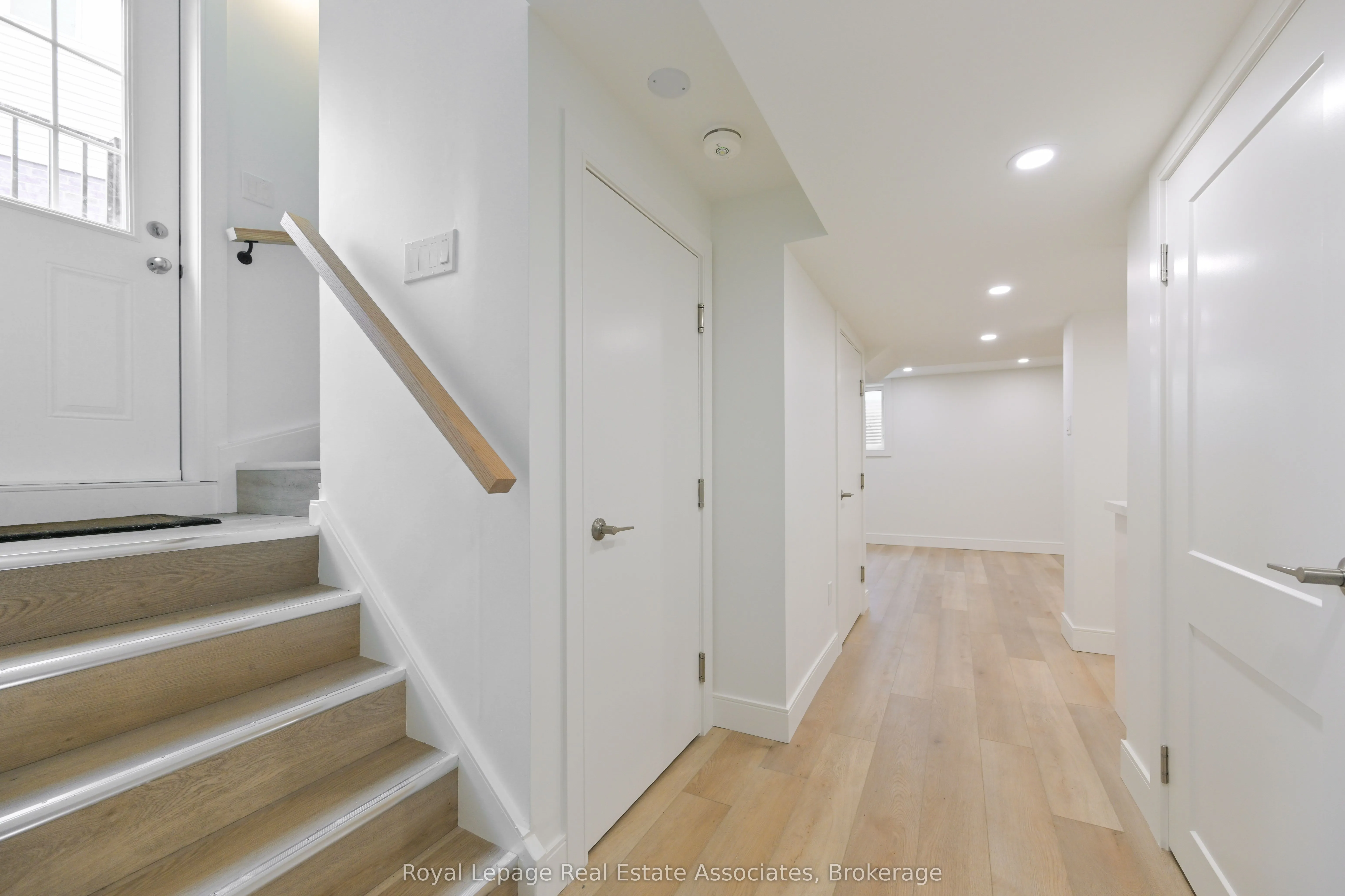 8 Mcnally Street