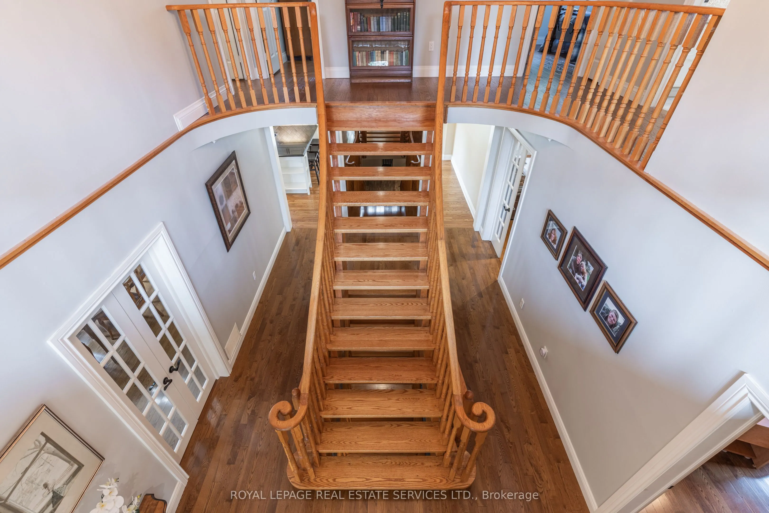 1210 BEECHGROVE Crescent