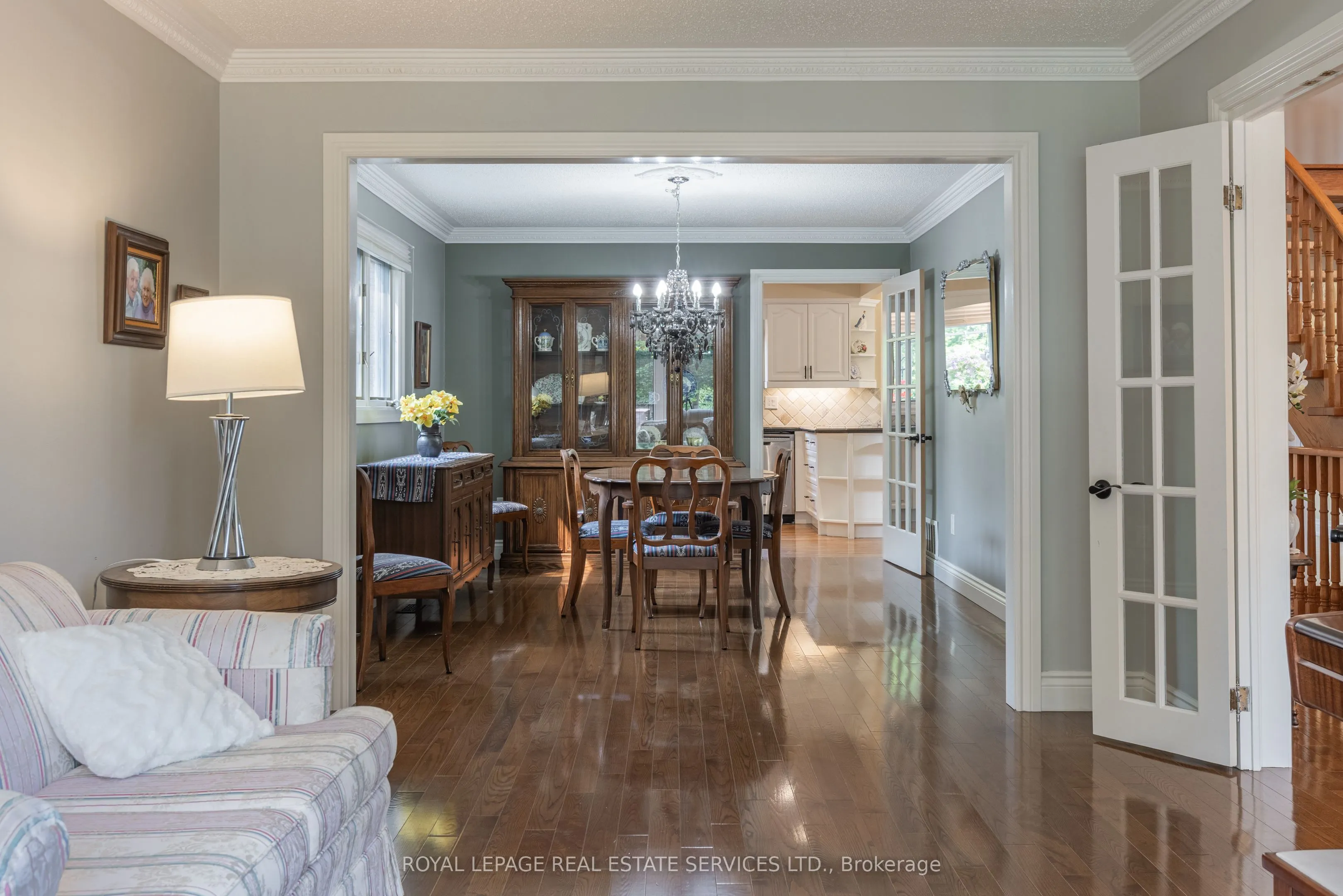 1210 BEECHGROVE Crescent