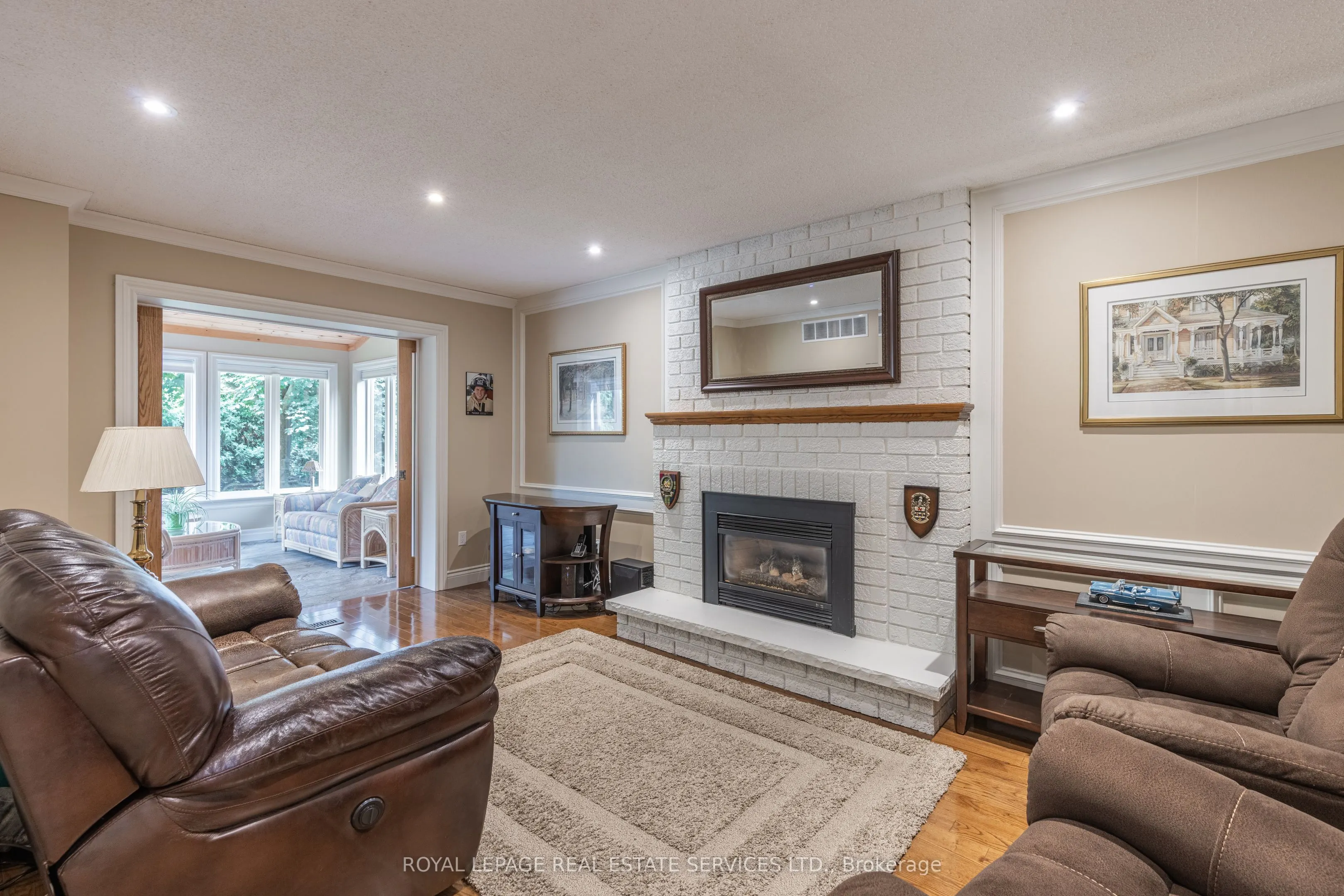 1210 BEECHGROVE Crescent