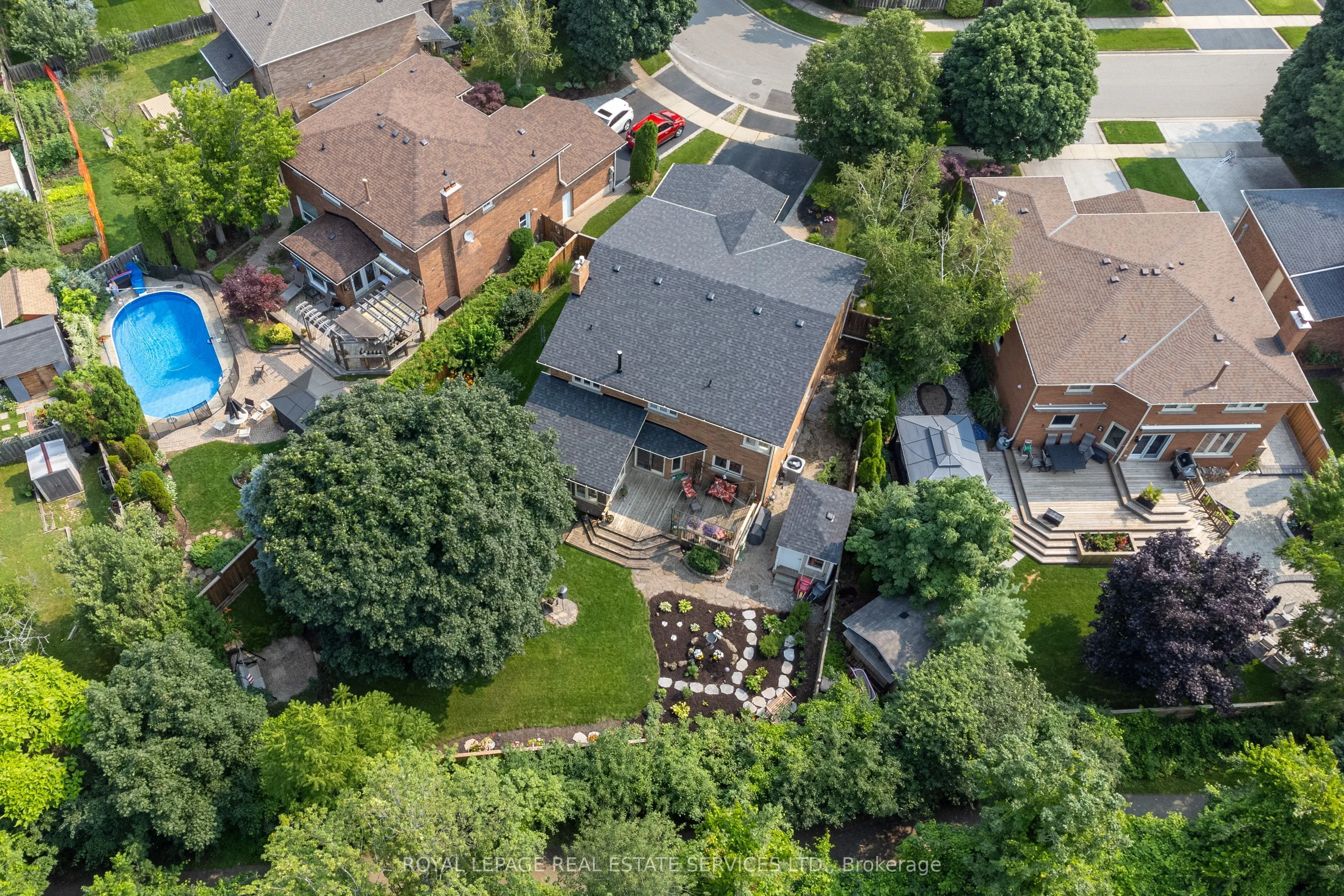 1210 BEECHGROVE Crescent