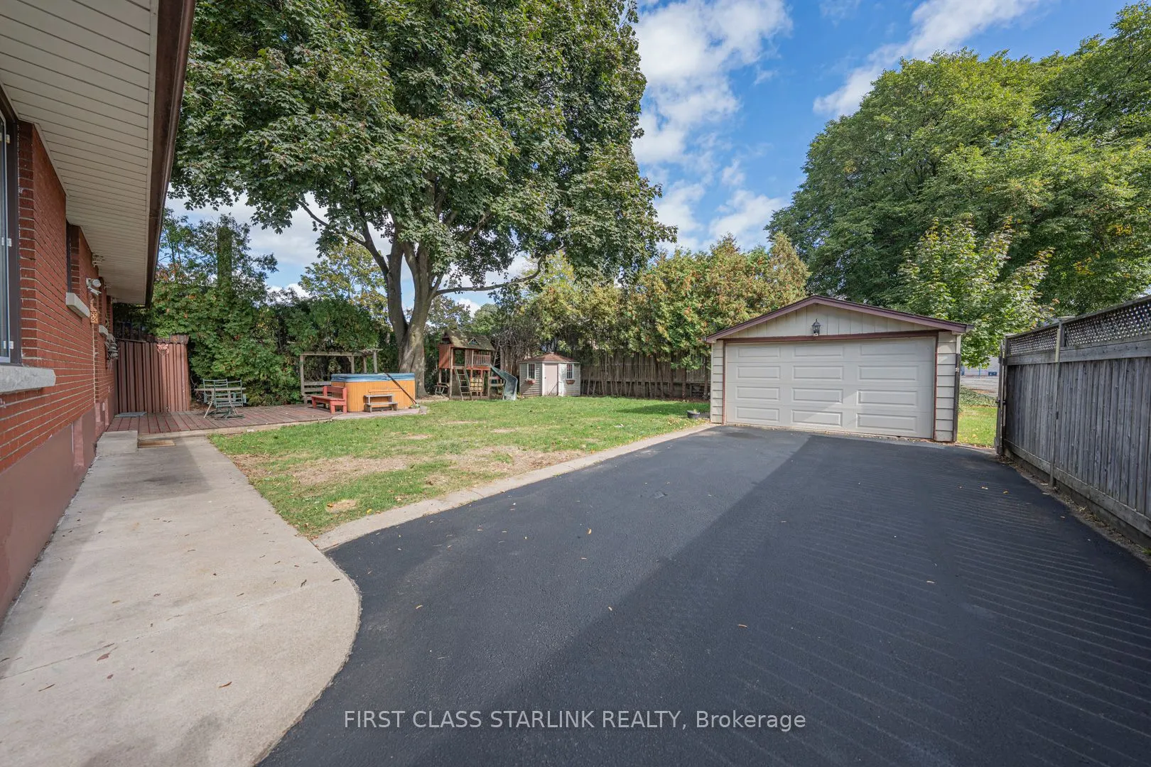 621 Dynes Road