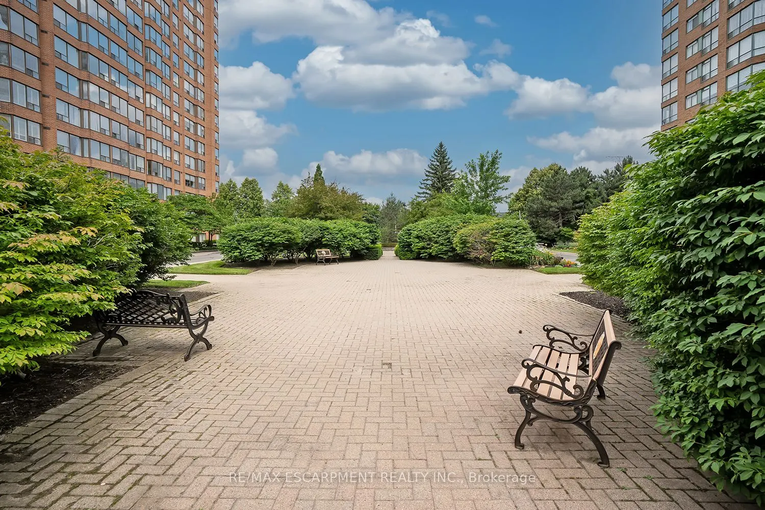 1276 Maple Crossing Boulevard, #612