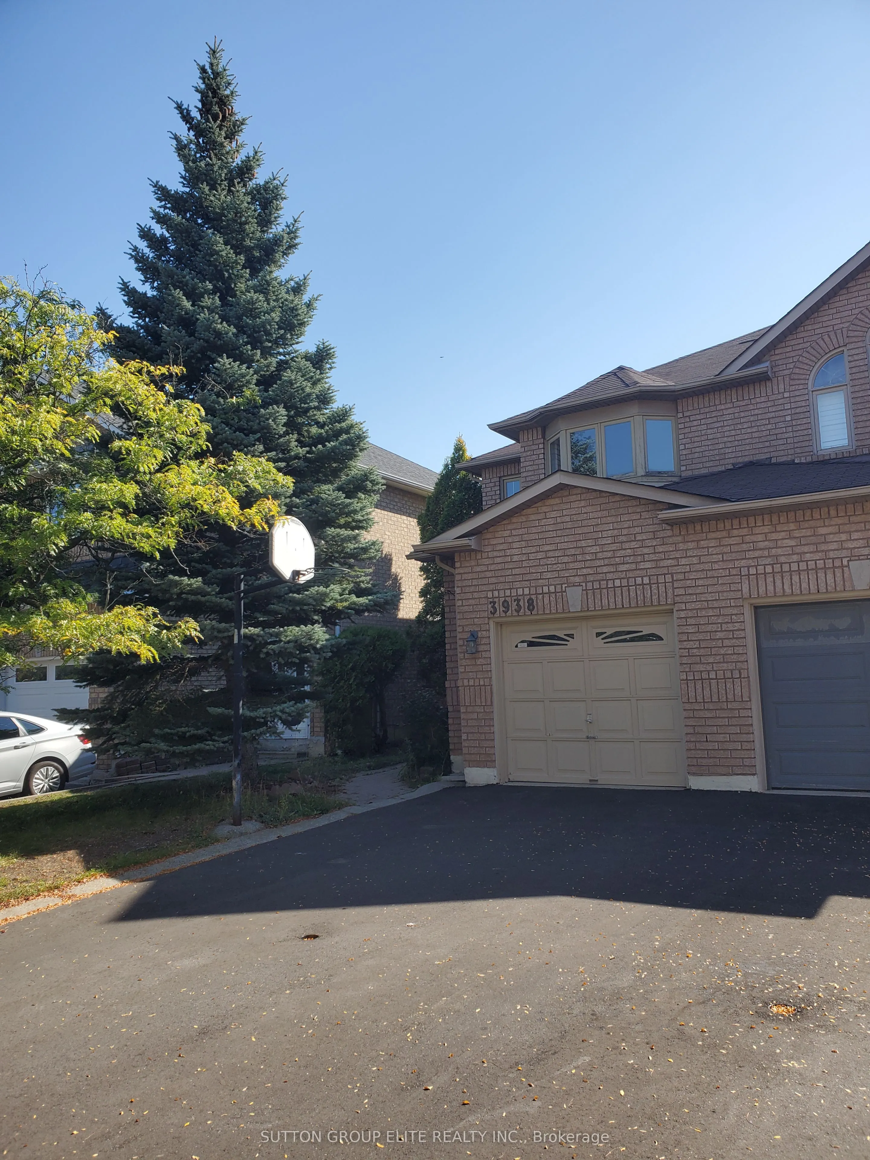 3938 Nightshade Lane
