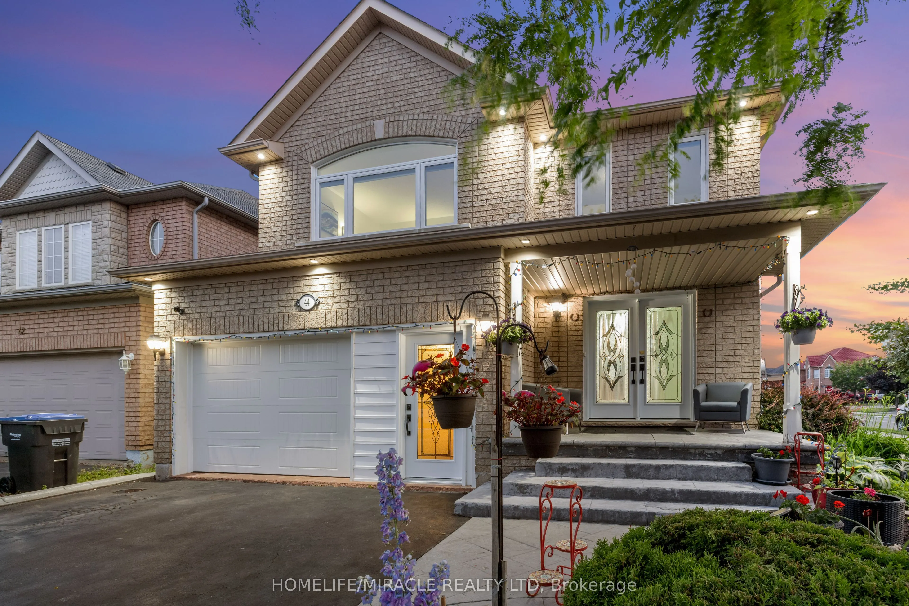 44 Newark Way