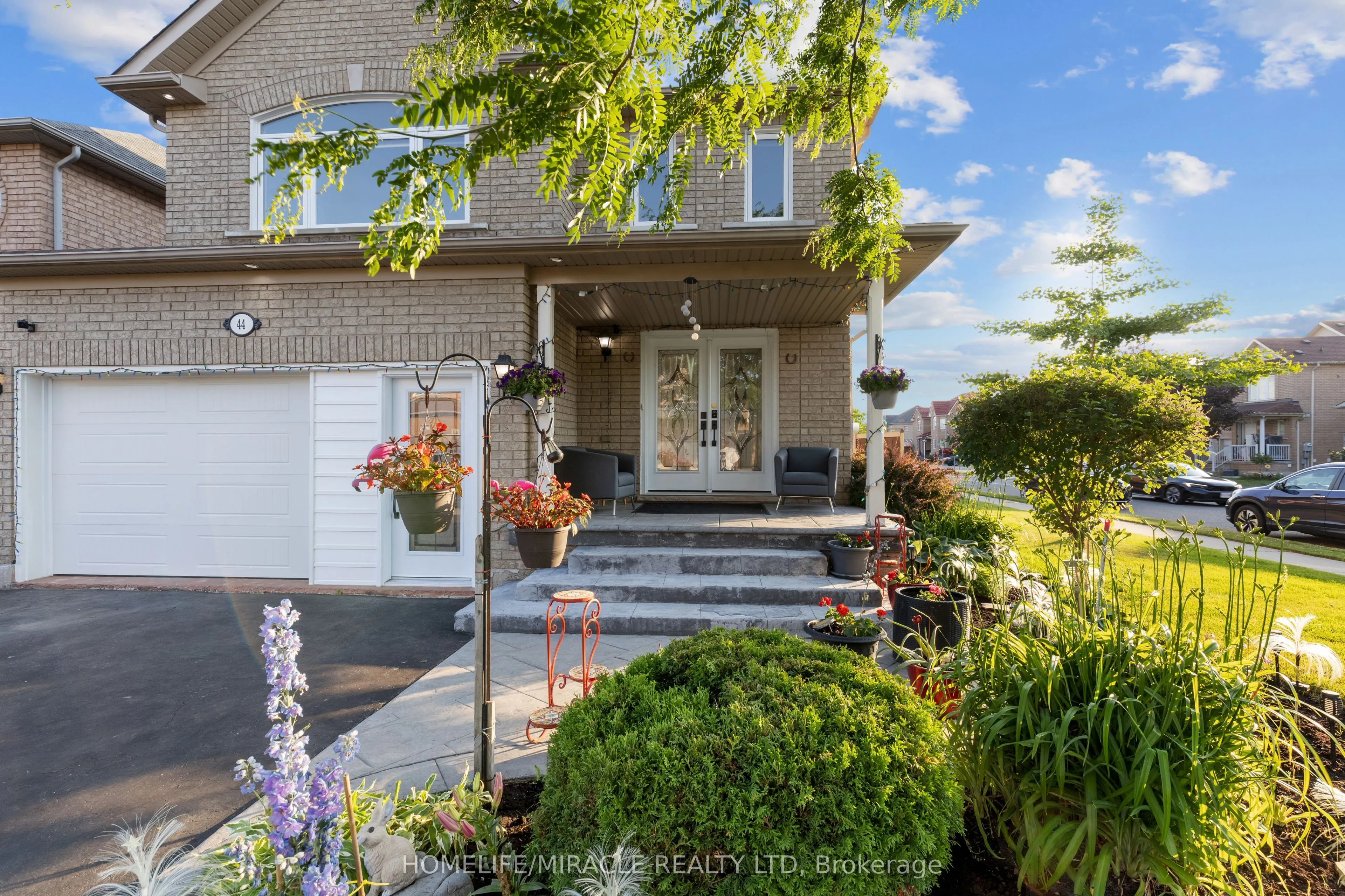 44 Newark Way