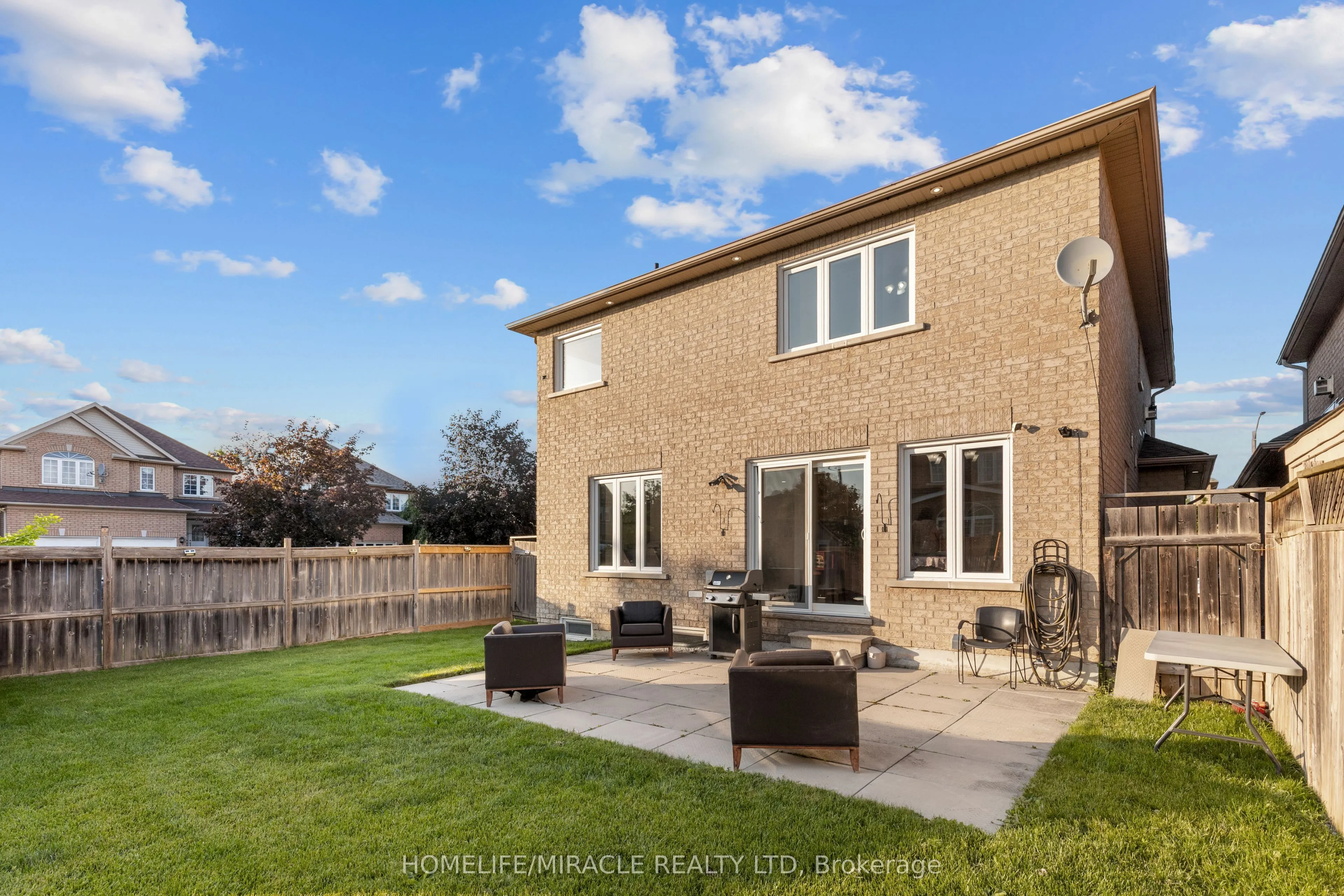 44 Newark Way